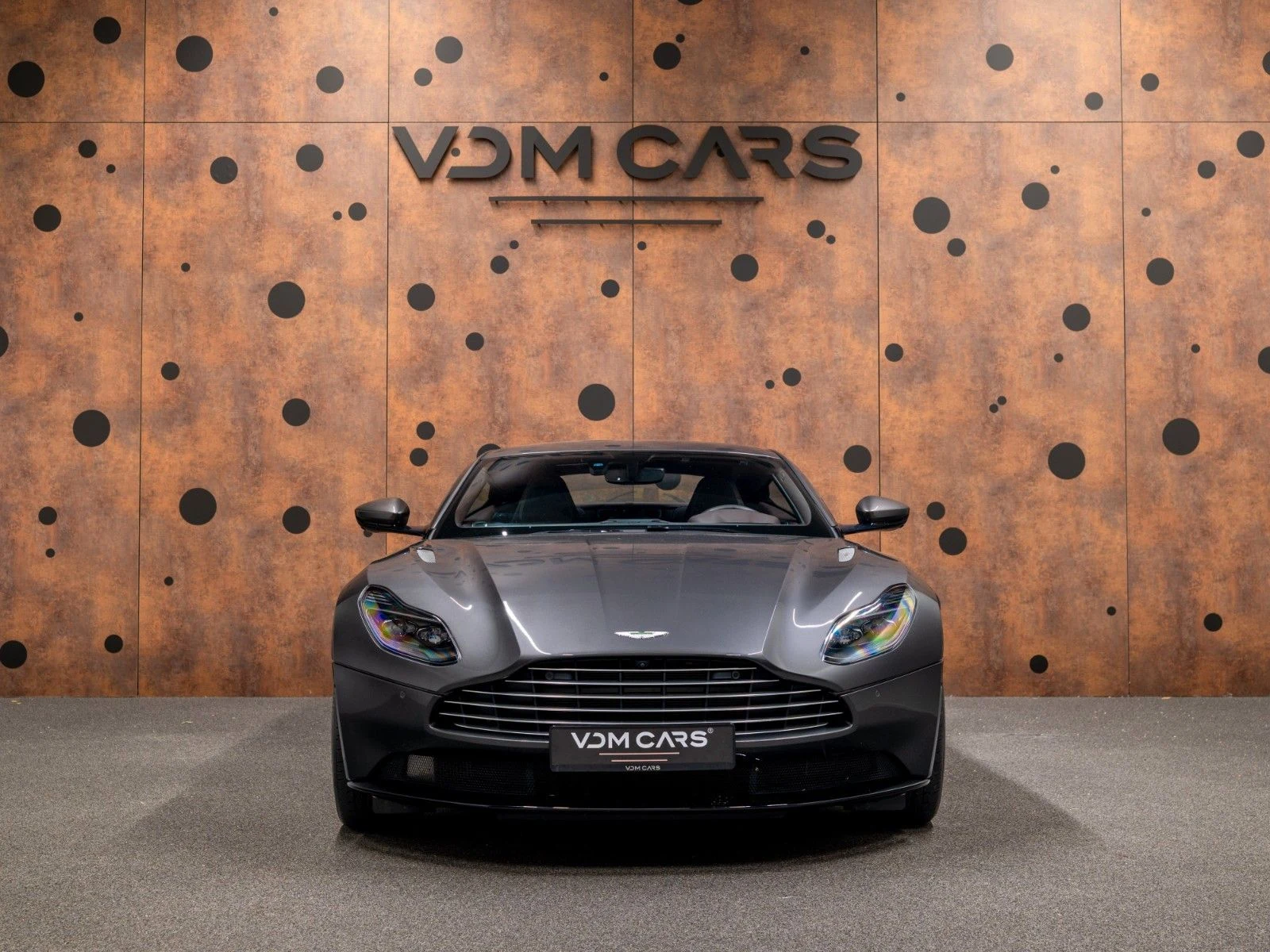 2020 Aston Martin DB11 V8, 8/20