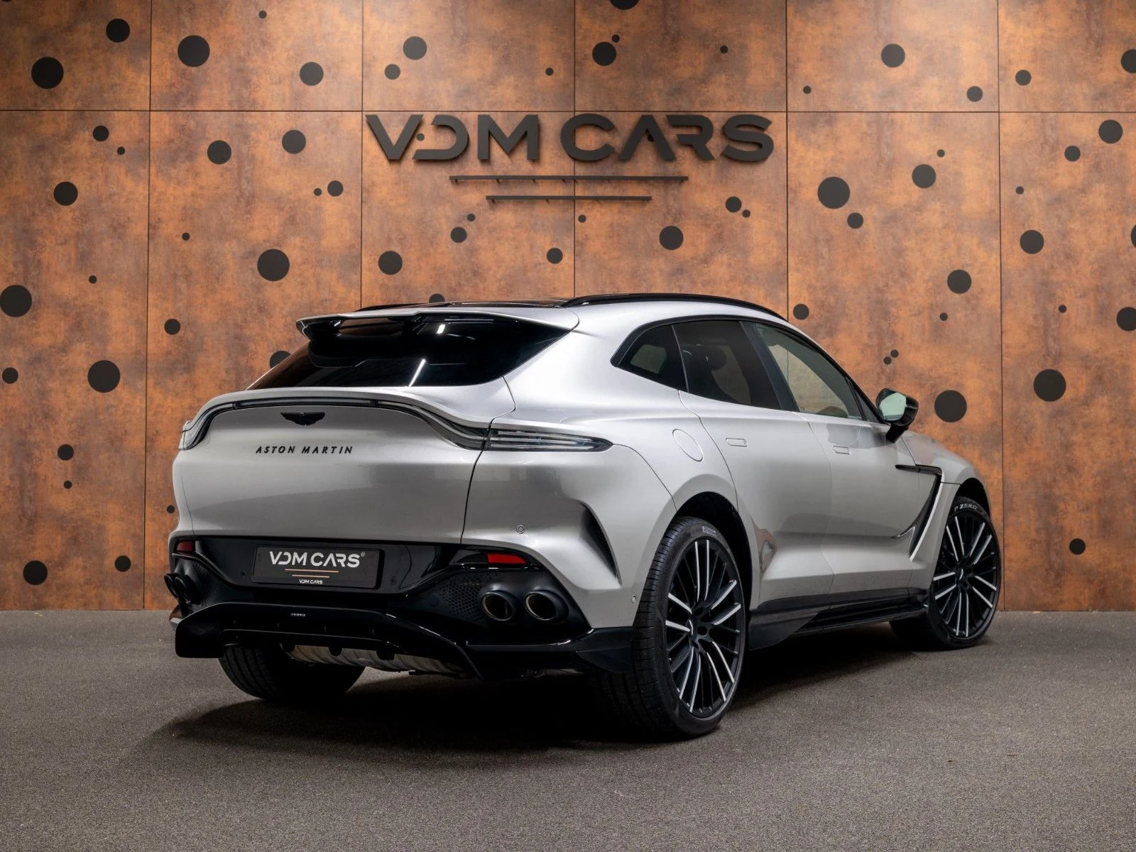 2025 Aston Martin DBX707, 5/20