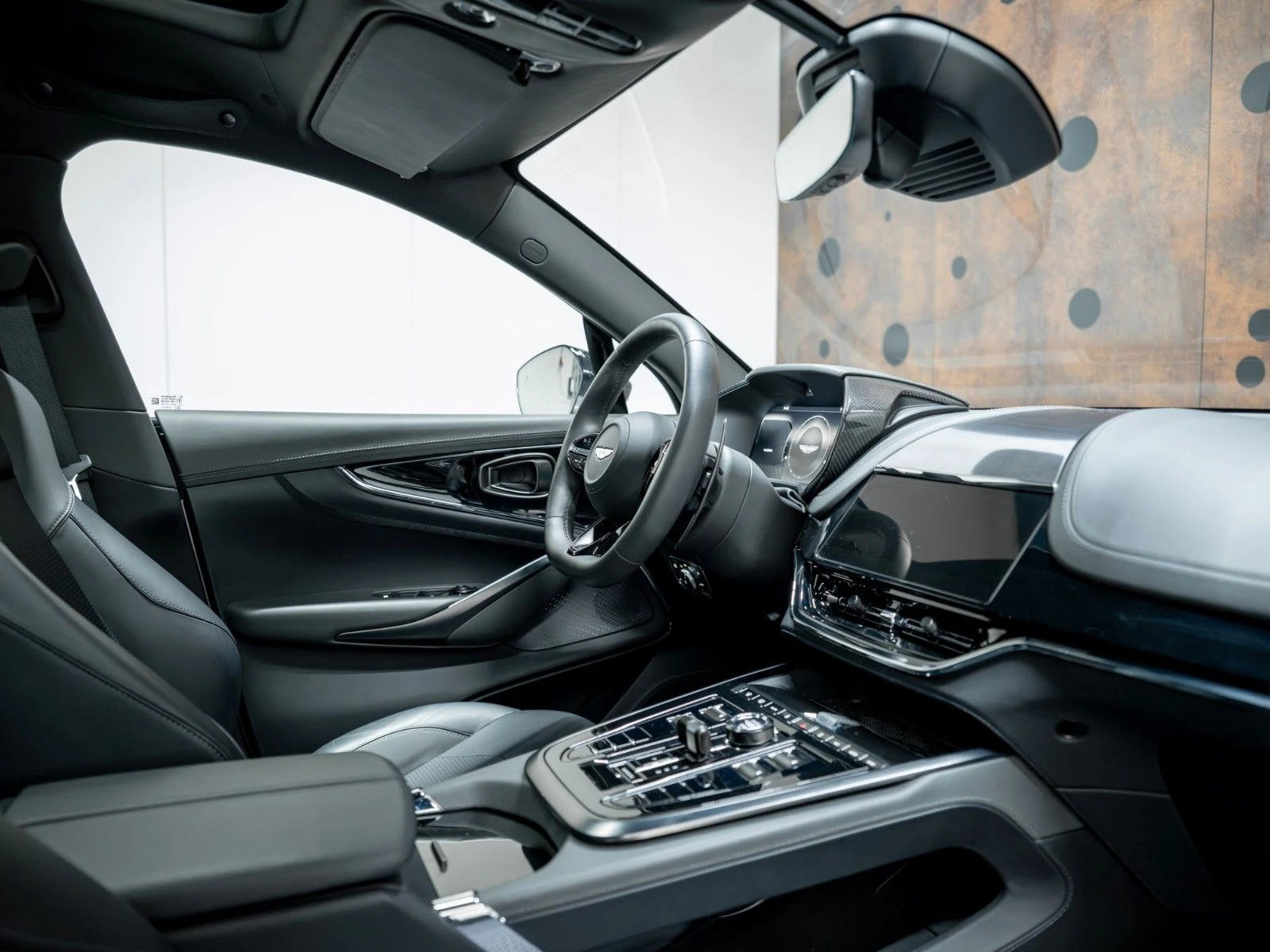 2025 Aston Martin DBX707, 16/20