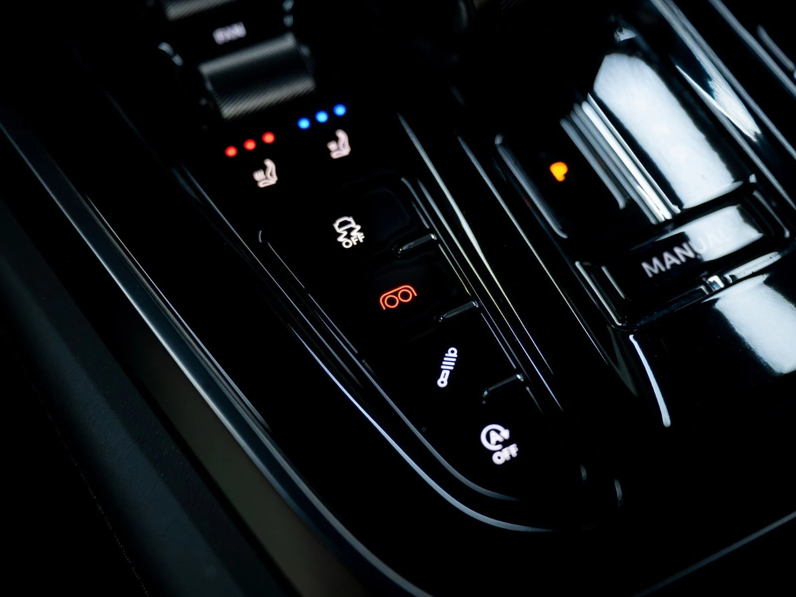 2025 Aston Martin DBX707, 20/20