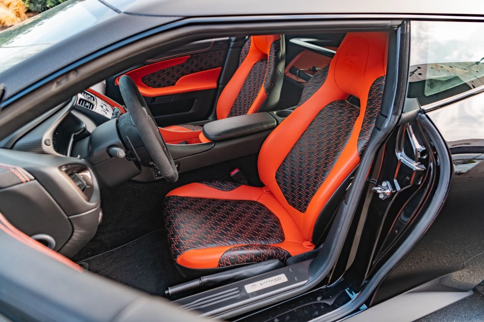 2019 Aston Martin Vanquish Zagato Shooting Brake, 18/20