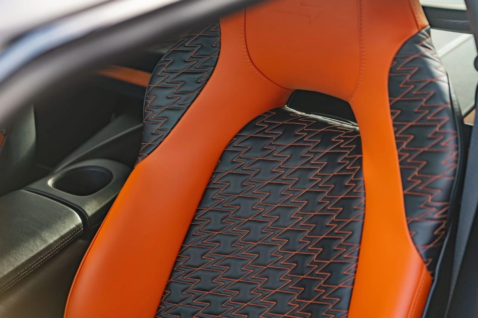 2019 Aston Martin Vanquish Zagato Shooting Brake, 19/20