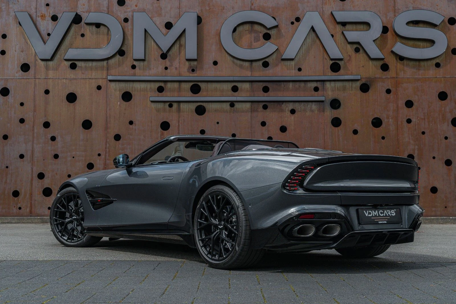 2025 Aston Martin Vanquish III Volante, 5/20