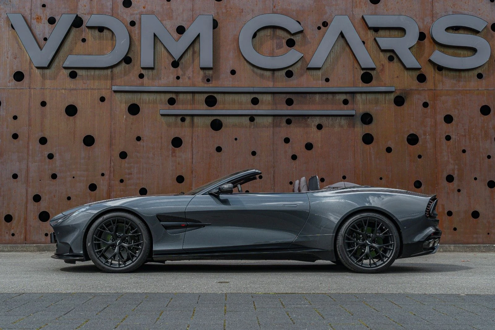 2025 Aston Martin Vanquish III Volante, 9/20