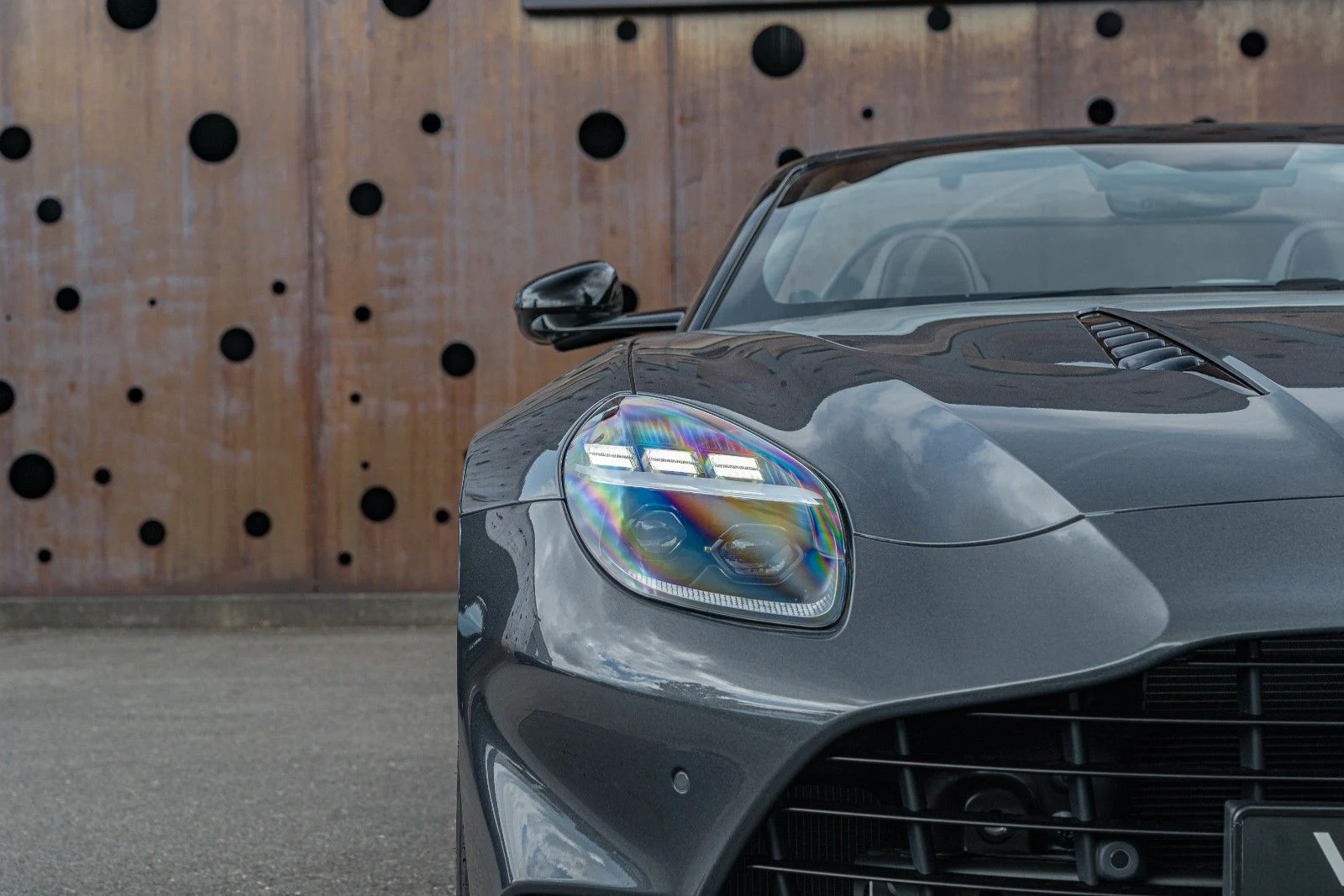 2025 Aston Martin Vanquish III Volante, 13/20