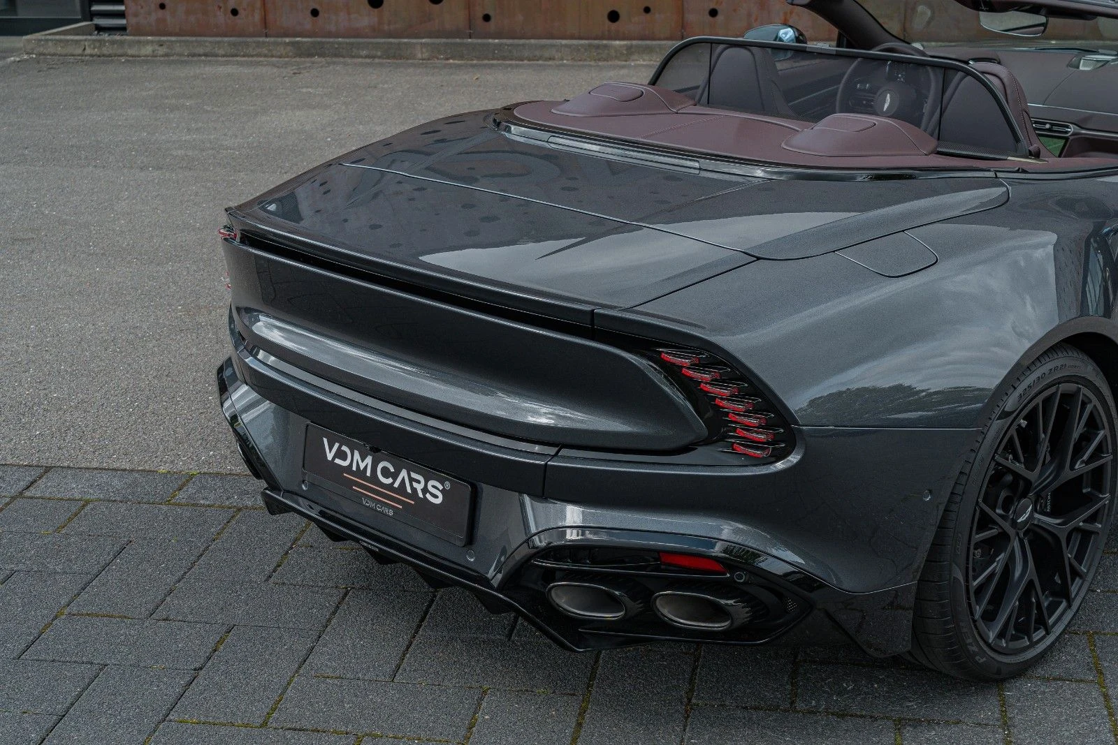 2025 Aston Martin Vanquish III Volante, 15/20