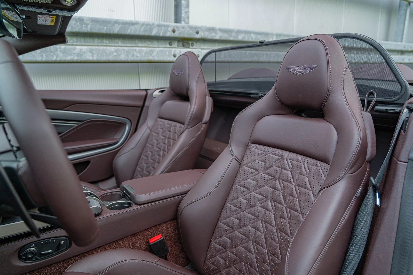 2025 Aston Martin Vanquish III Volante, 20/20