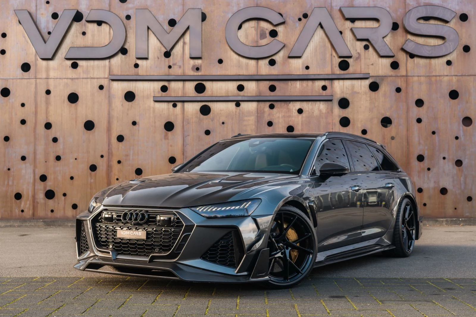 Audi RS 6 (C8) Mansory · Daytona Grey Pearleffect · VDM Cars