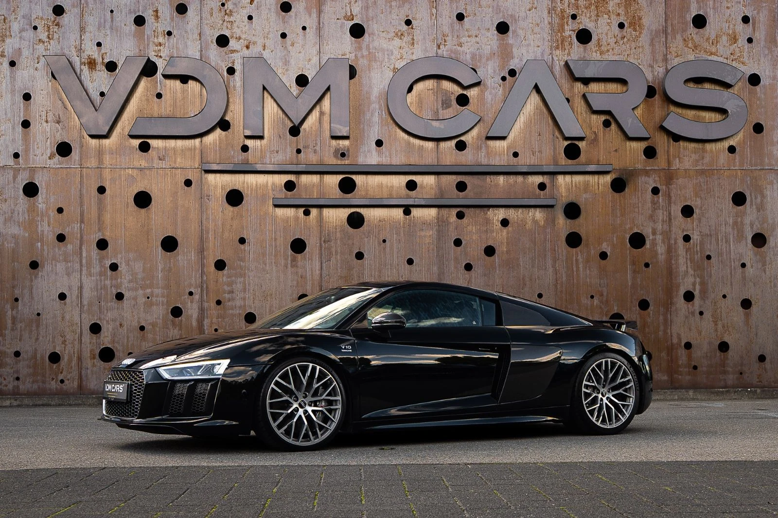Audi R8 V10 Plus · Mythosschwarz Metallic · VDM Cars