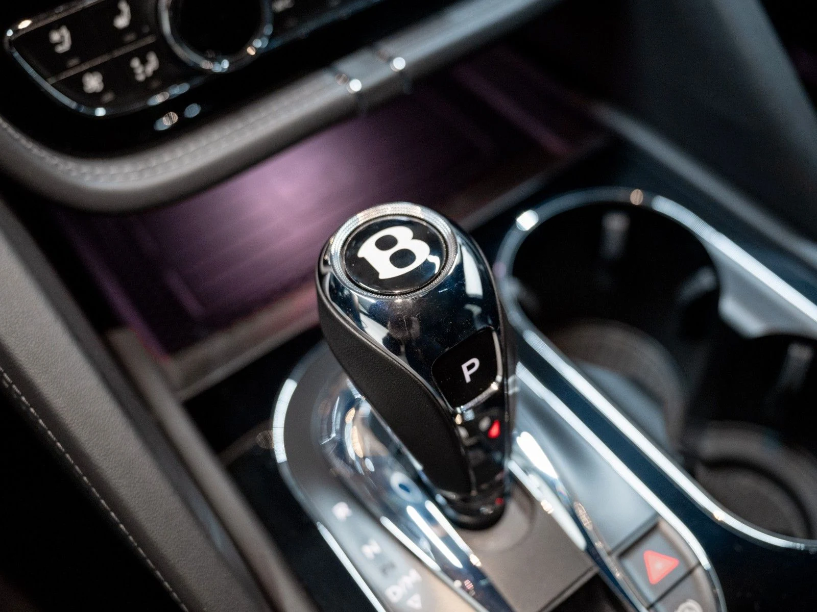 2021 Bentley Bentayga Hybrid First Edition, 20/20