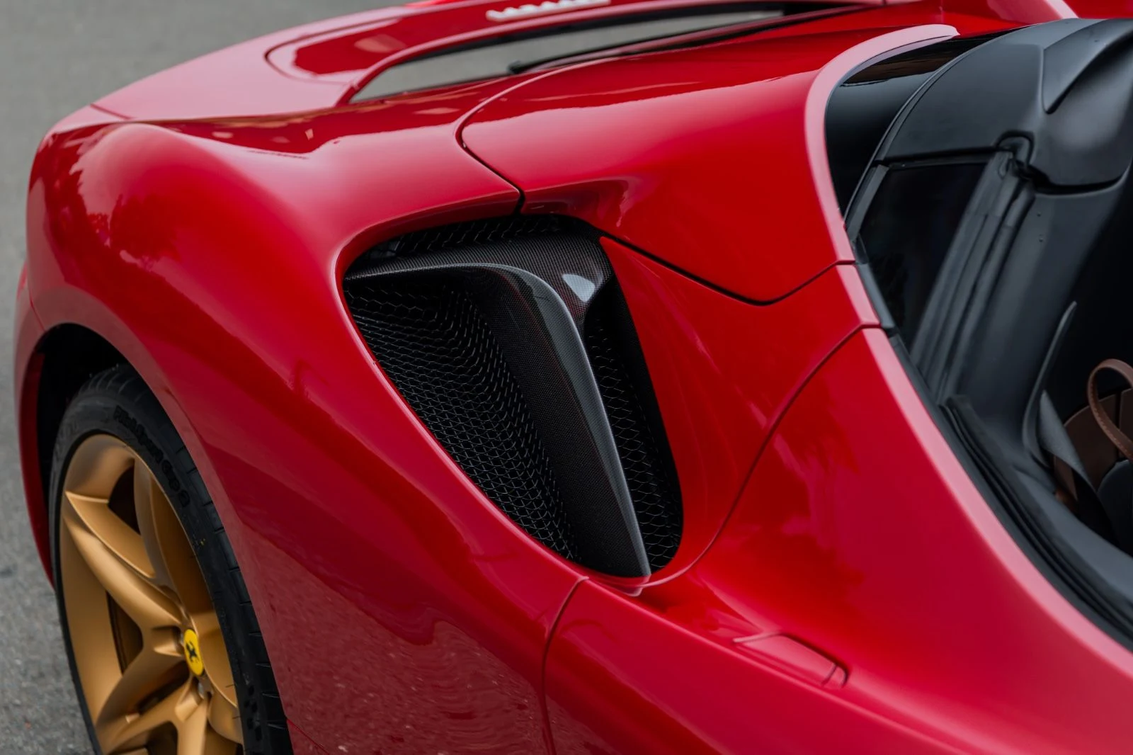 2025 Ferrari SF90 Spider, 12/20