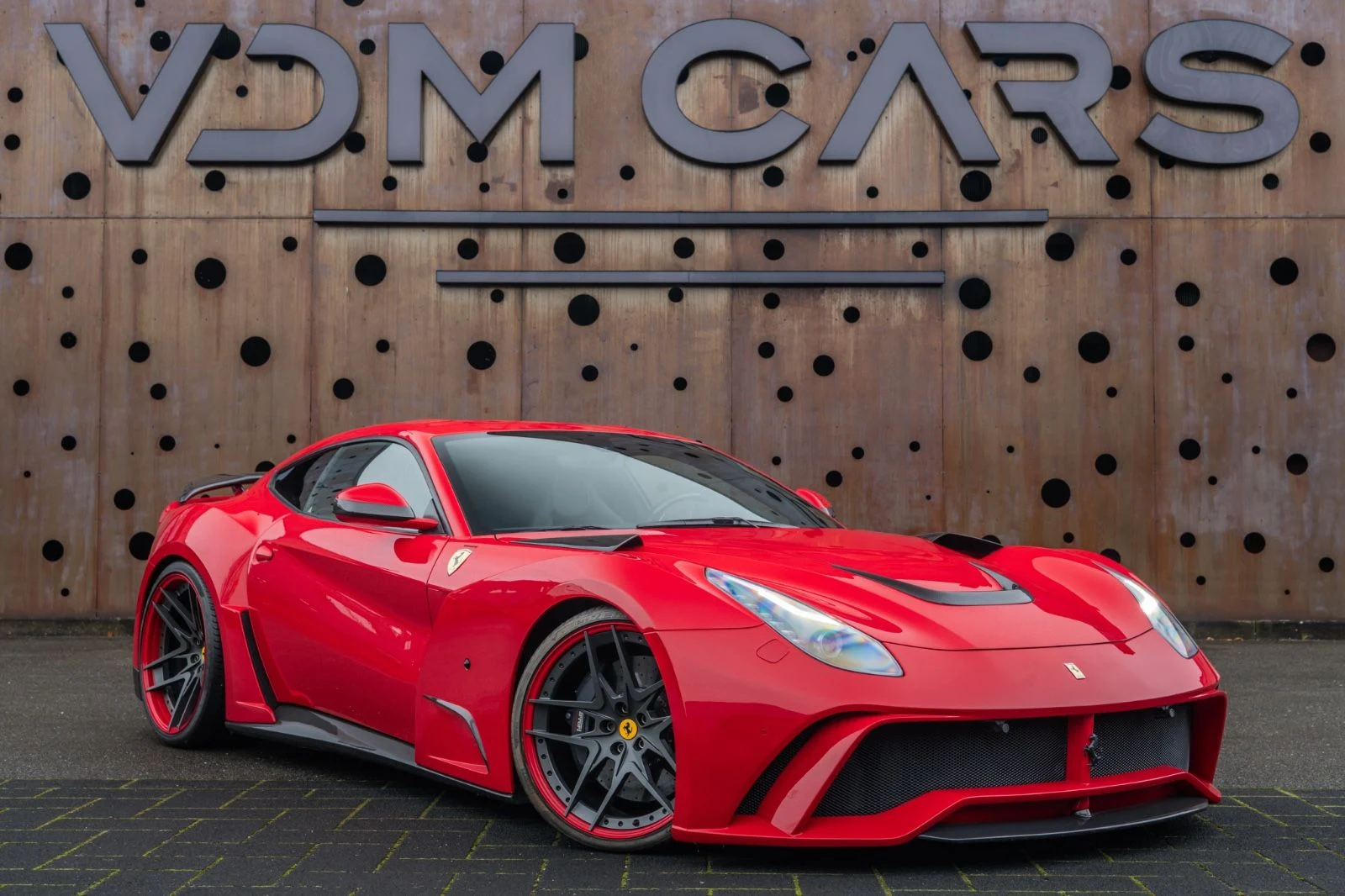 2017 Ferrari F12berlinetta Novitec N-Largo S, 3/20