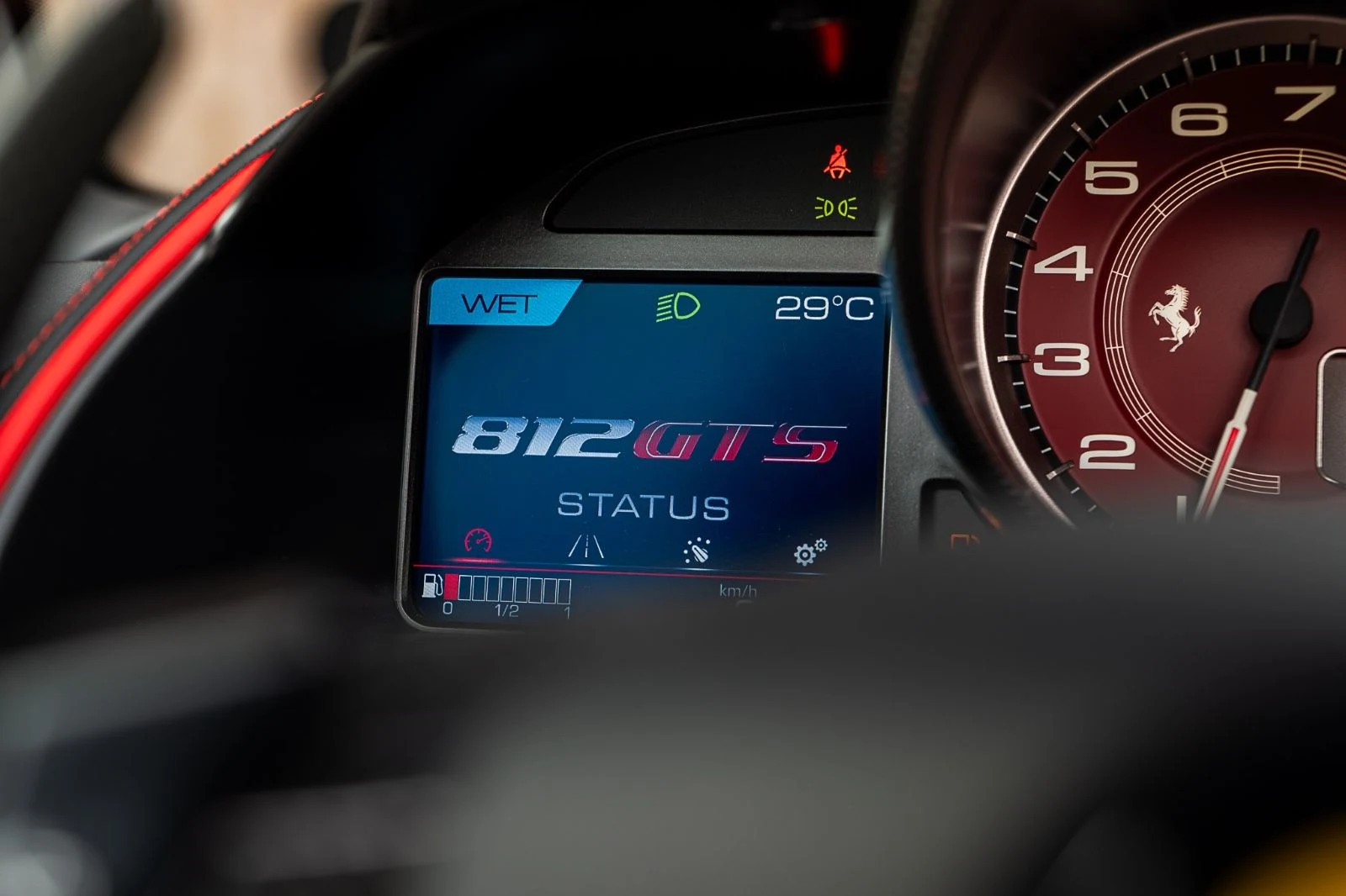 2020 Ferrari 812 GTS Novitec, 18/20