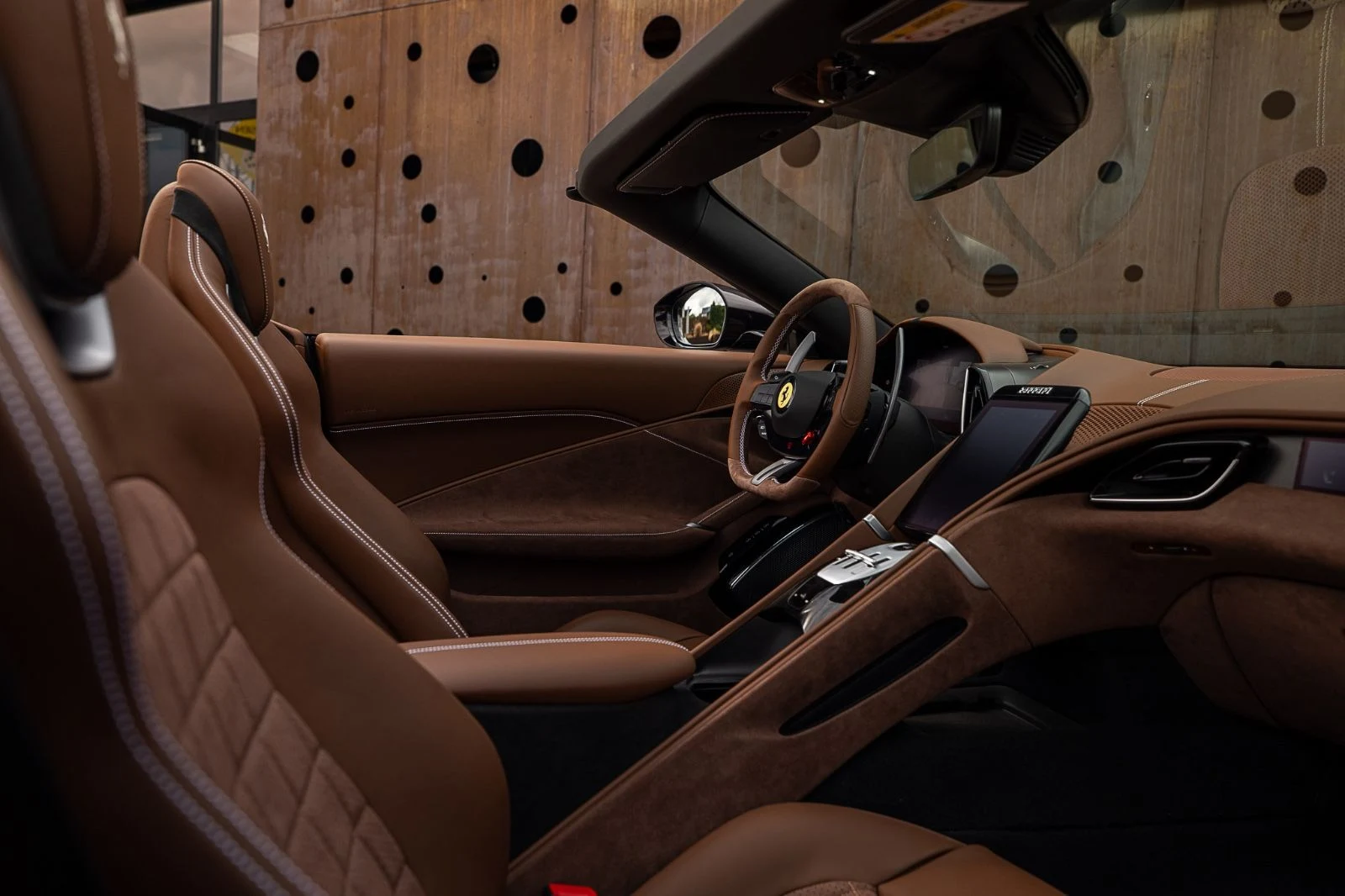 2026 Ferrari Roma Spider, 16/20