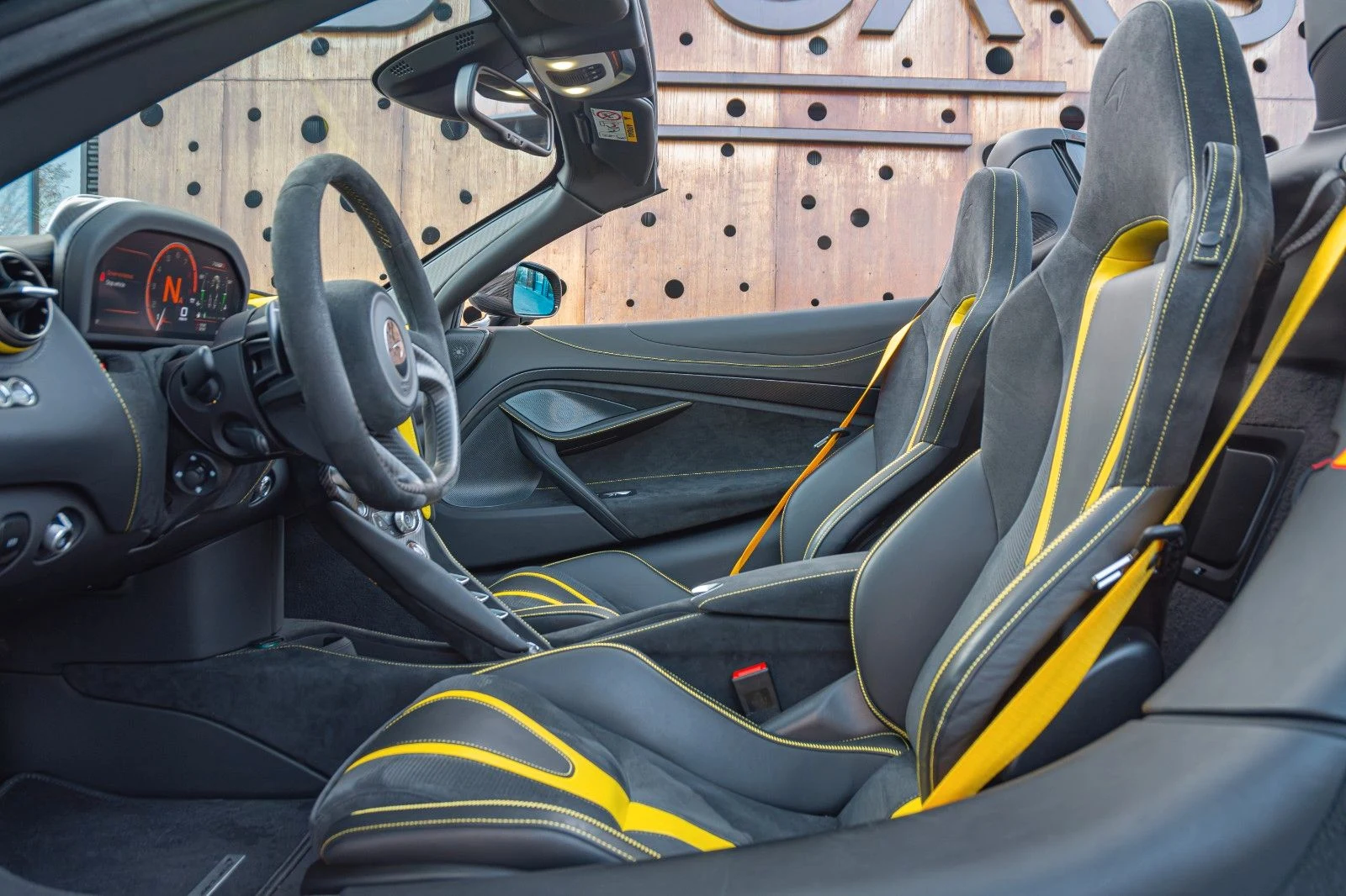 2021 McLaren 720S Spider, 17/20