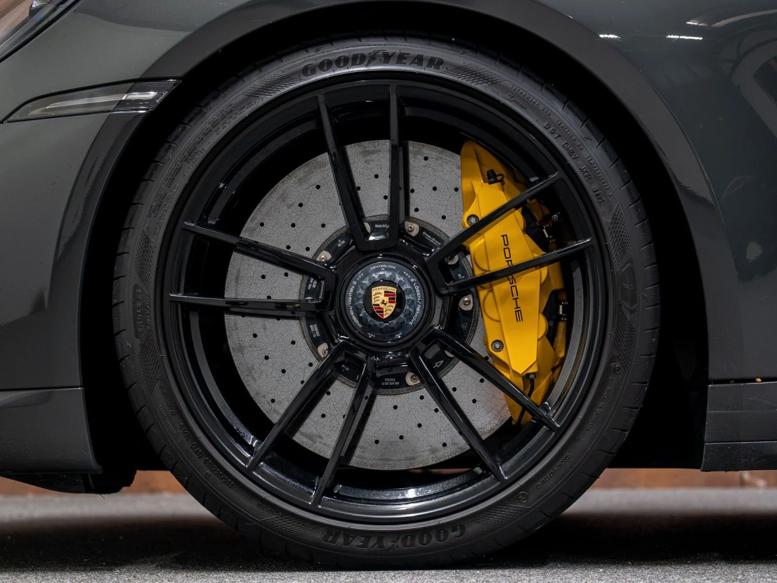 2021 Porsche 911 (992) Turbo S Cabriolet, 15/20