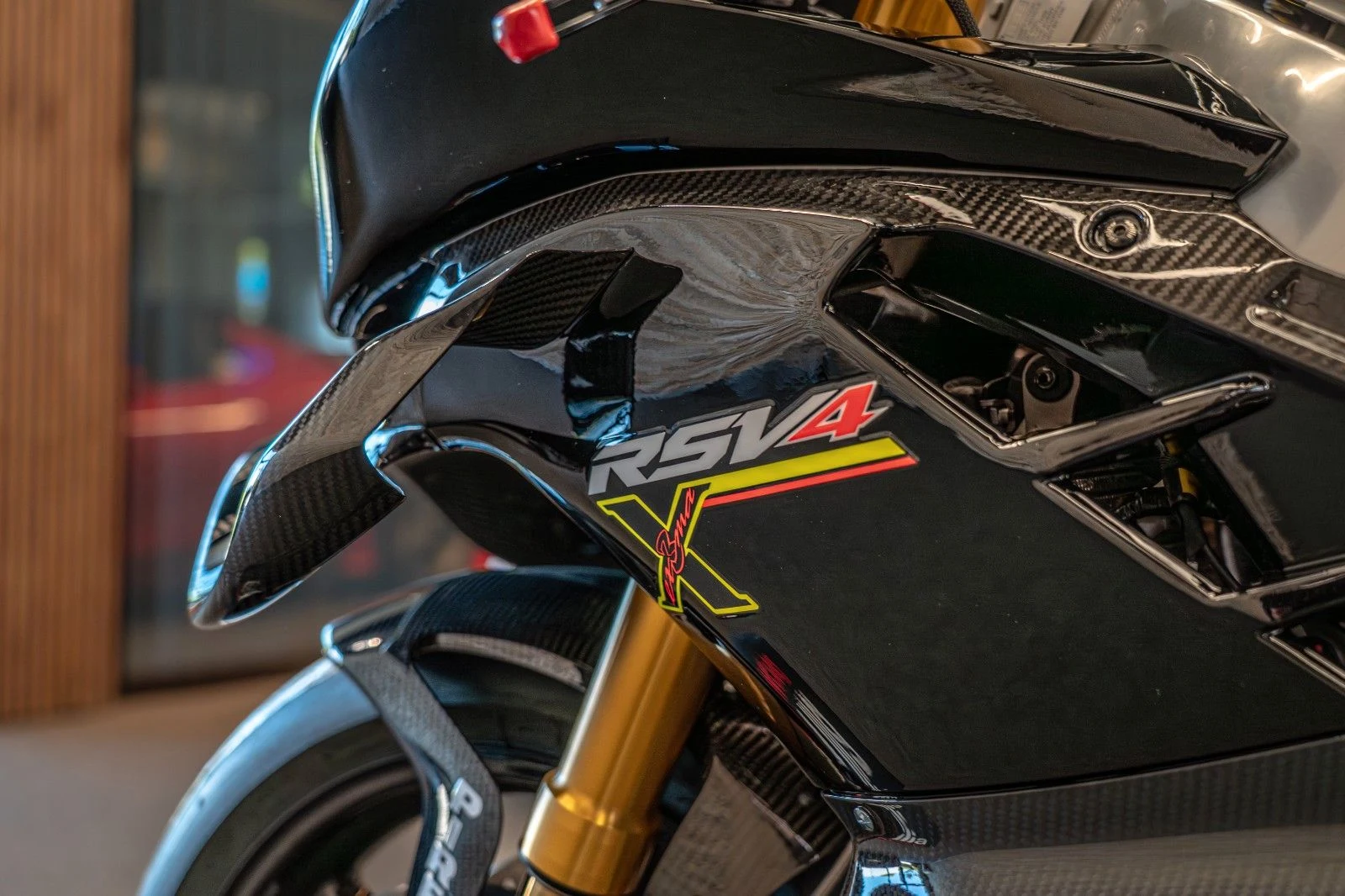 Aprilia RSV4 X ex3ma, 18/20