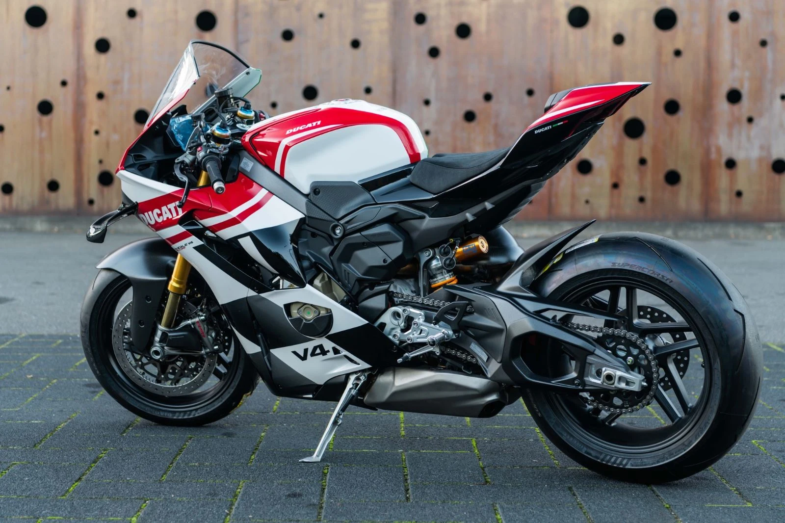 Ducati Panigale V4 Tricolore, 4/15