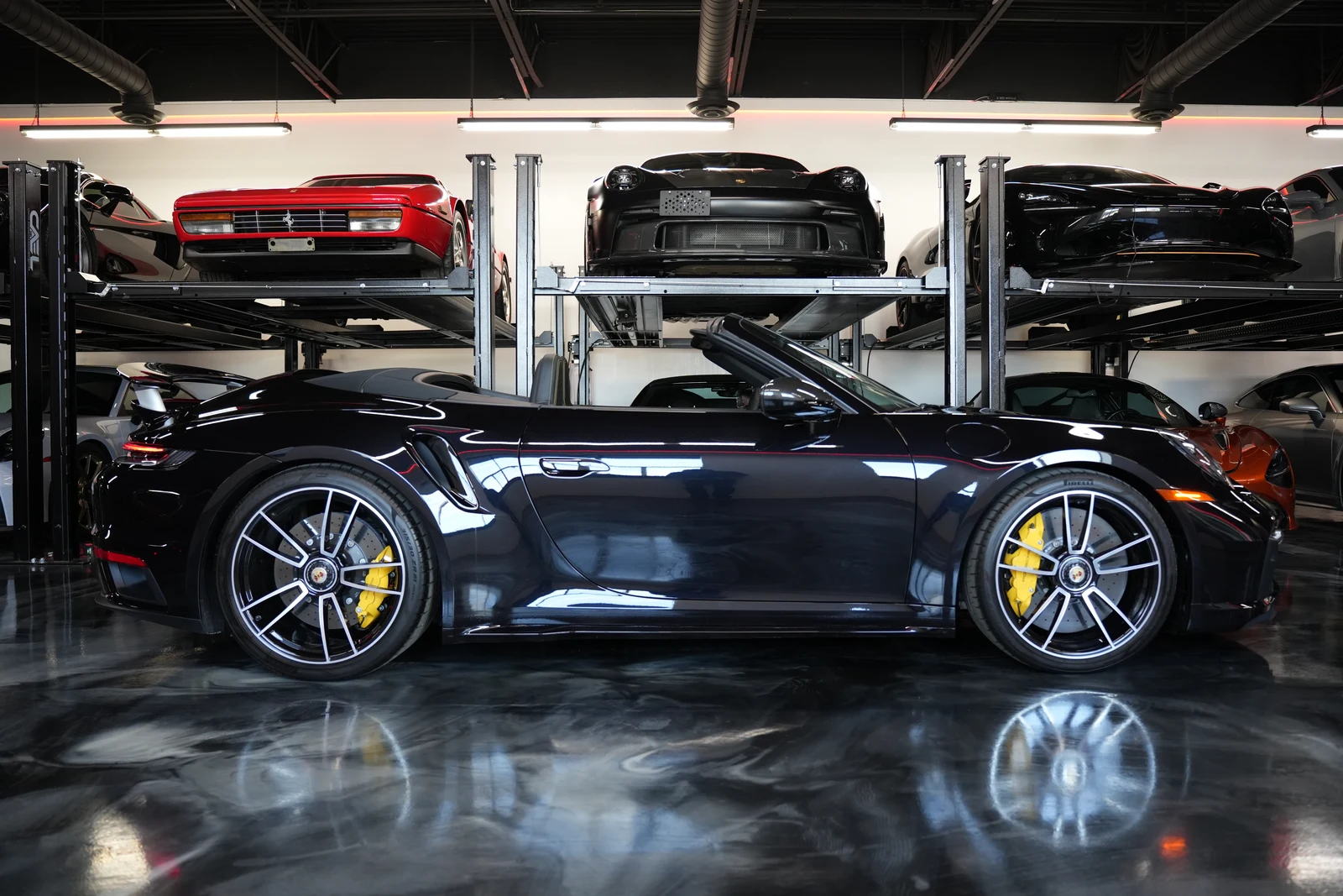 2023 Porsche 911 Turbo S Cabriolet (992.1), 6/20
