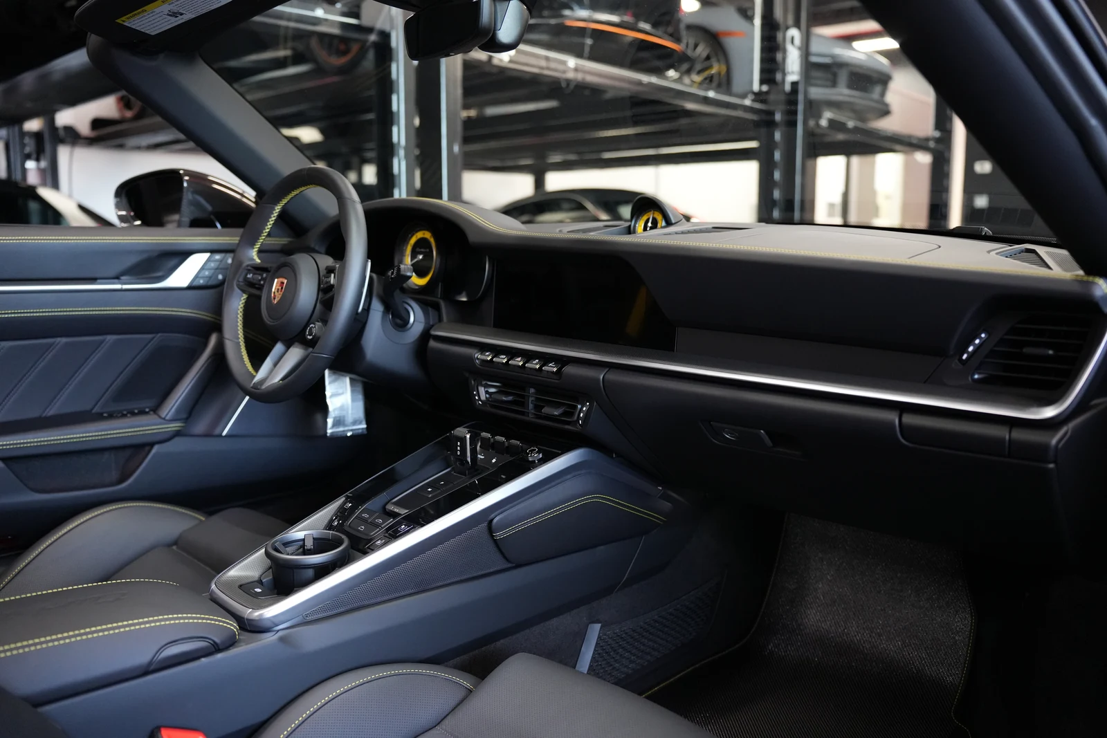2023 Porsche 911 Turbo S Cabriolet (992.1), 14/20