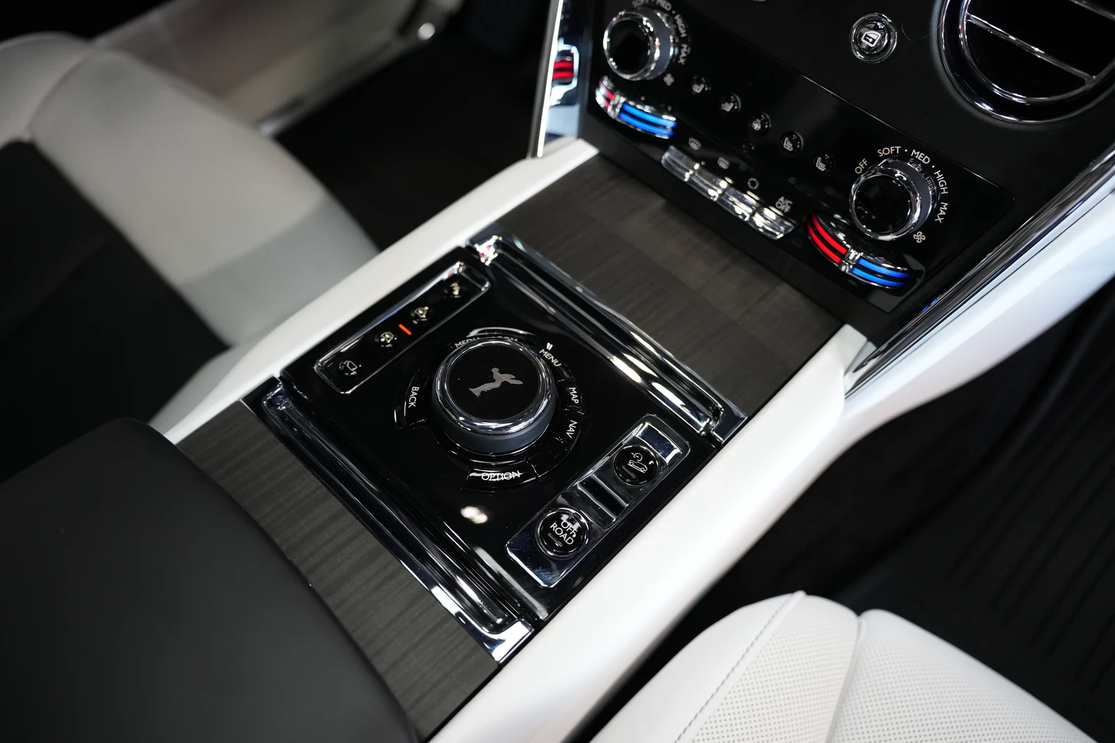 2019 Rolls-Royce Cullinan, 17/20
