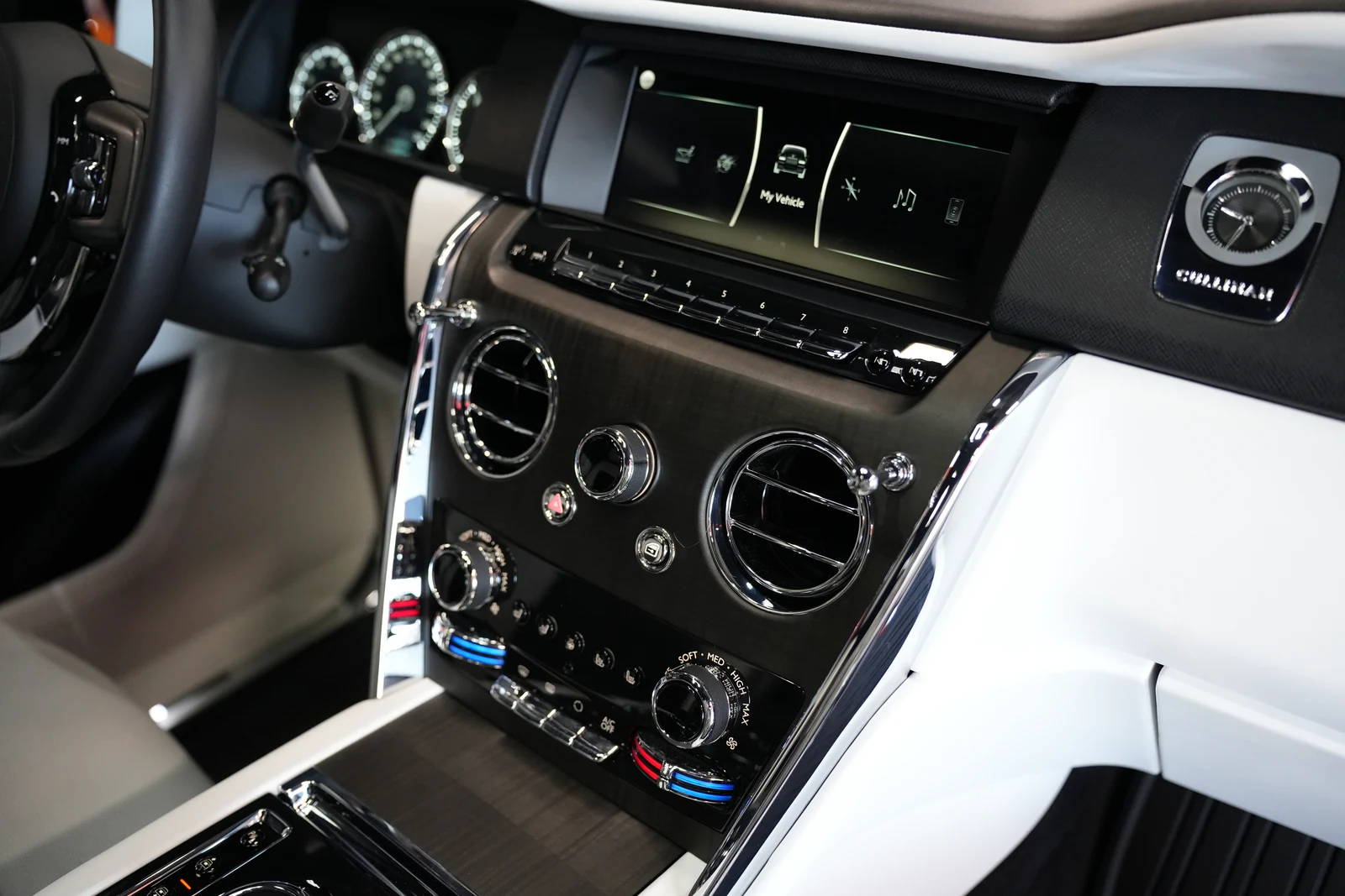 2019 Rolls-Royce Cullinan, 18/20
