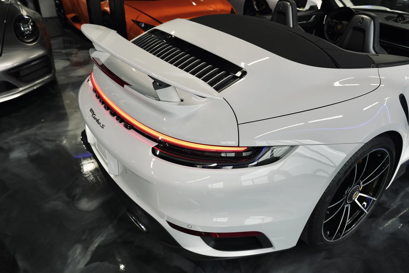 2021 Porsche 911 Turbo S Cabriolet (992.1), 8/20