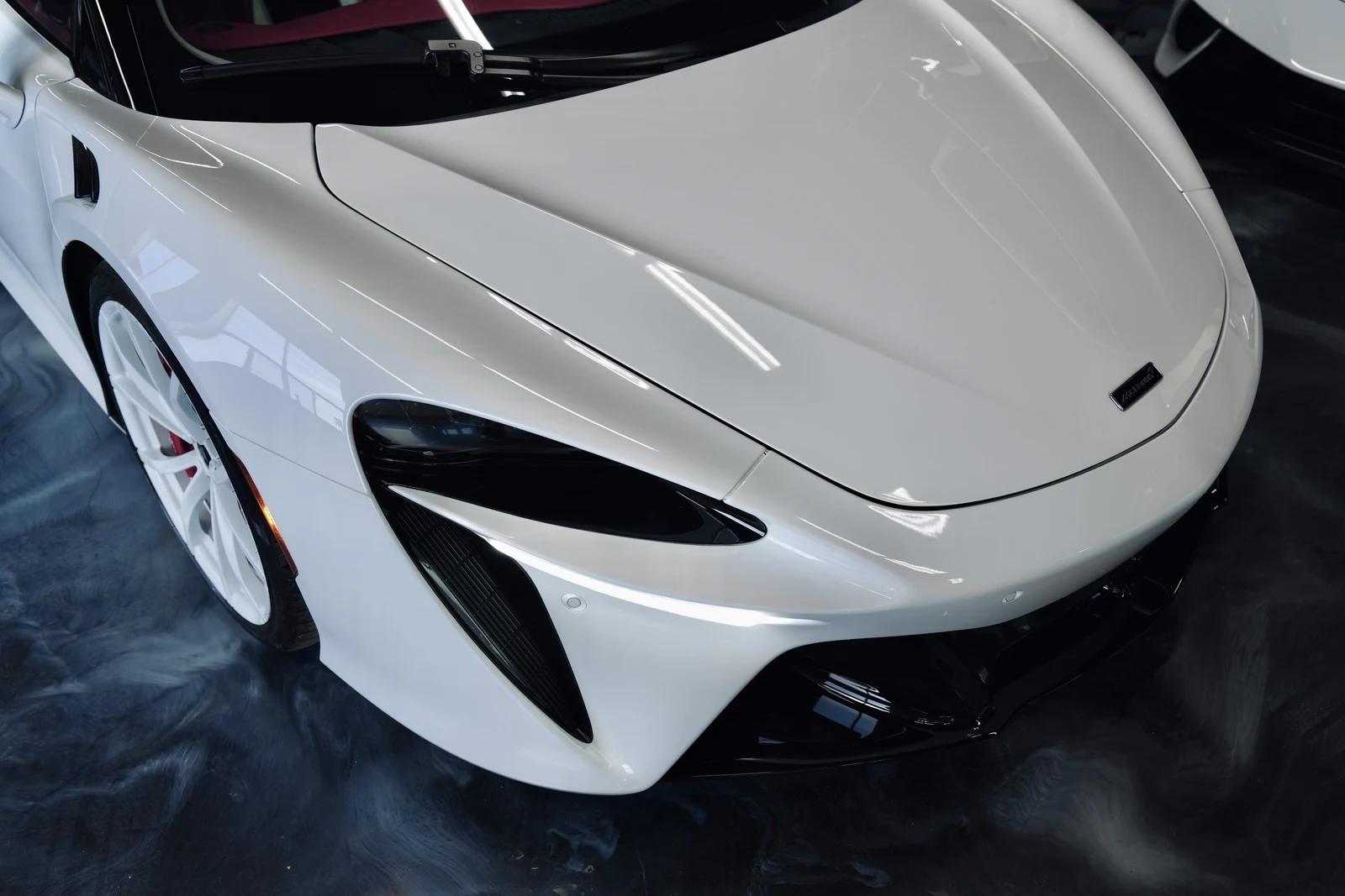 2023 McLaren Artura, 3/20