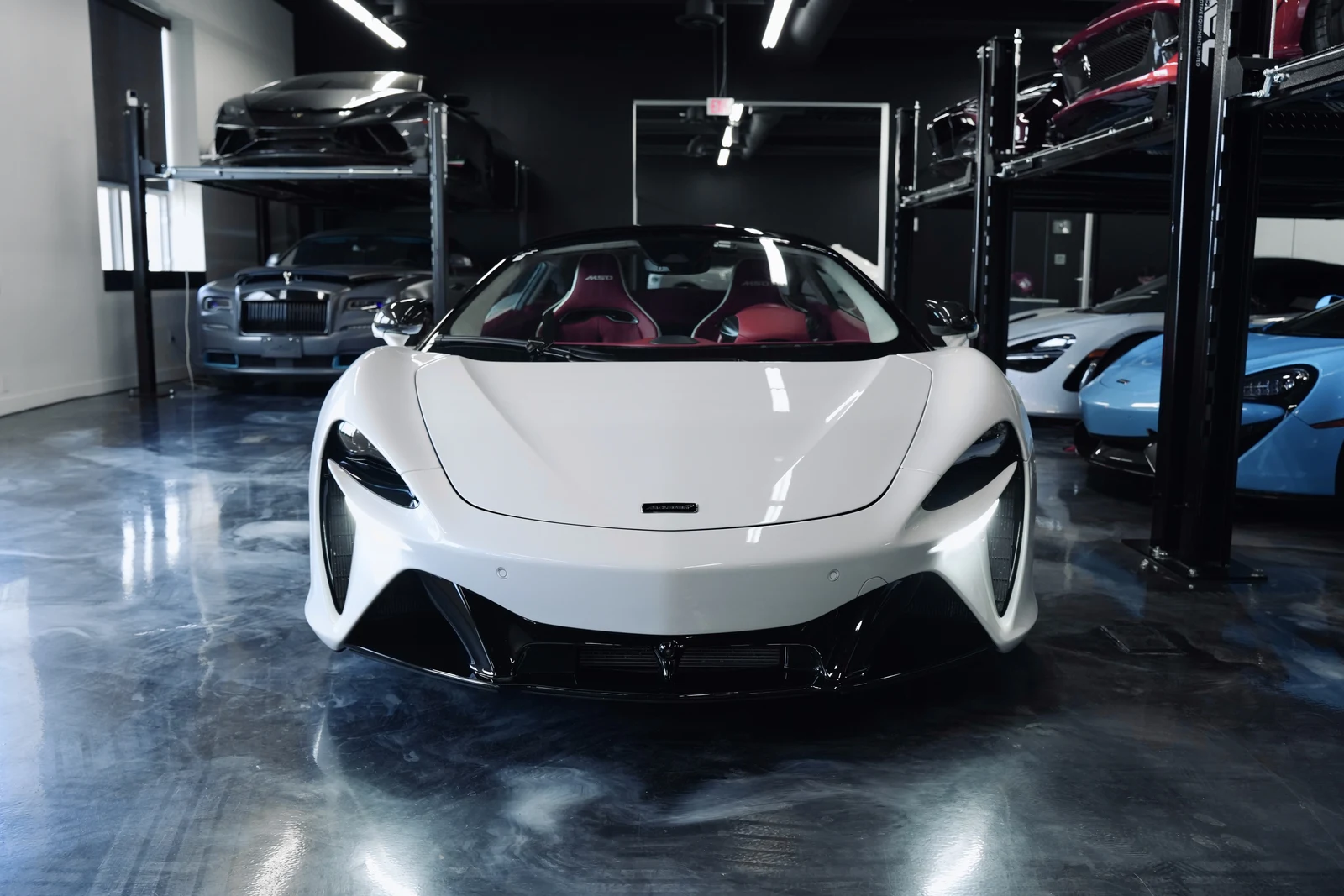 2023 McLaren Artura, 4/20