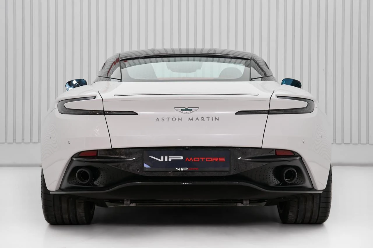 2024 Aston Martin DB12, 5/10
