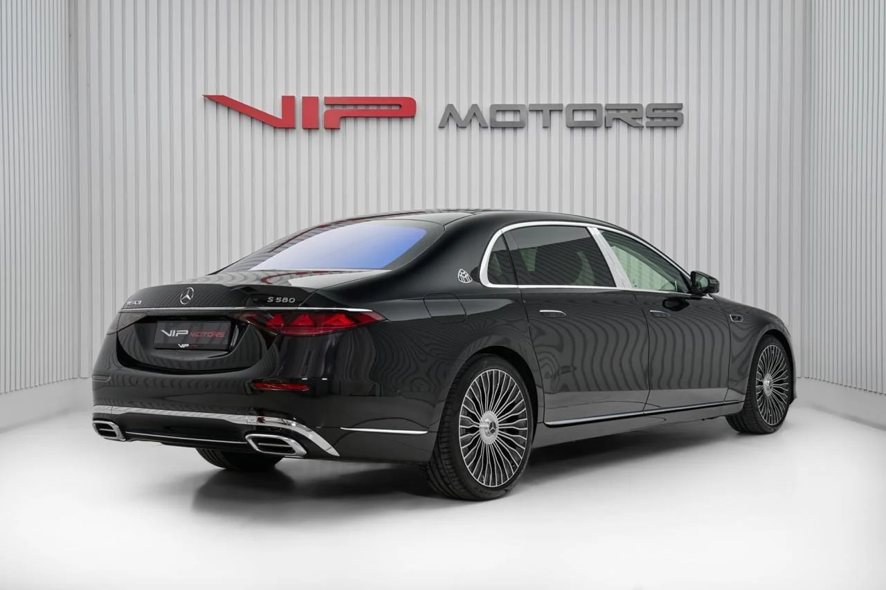 2027 Mercedes-Benz Maybach S 580, 4/10