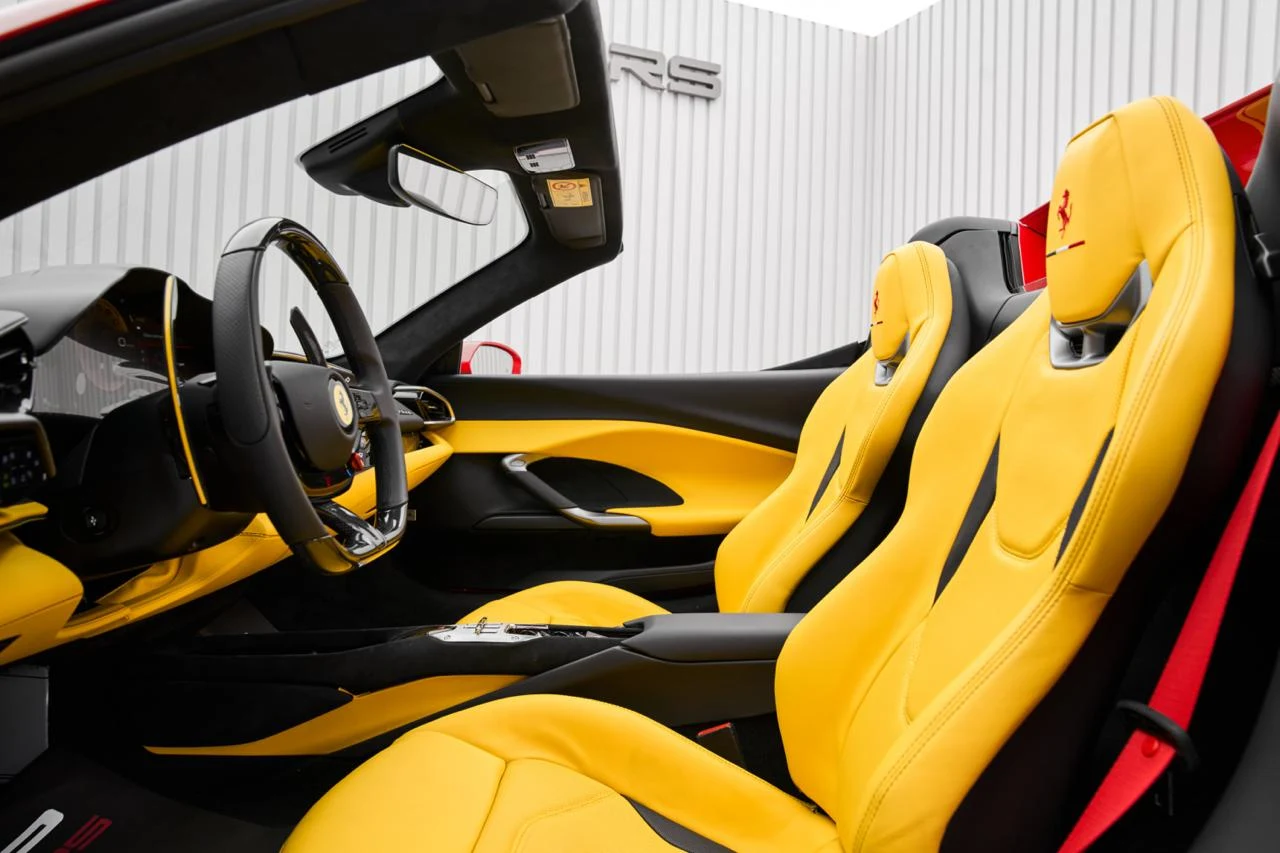 2026 Ferrari 296 GTS, 10/10