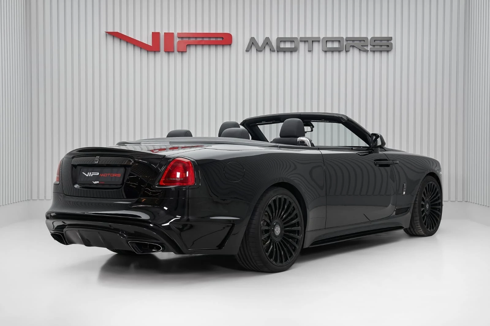 2018 Rolls-Royce Dawn Onyx, 6/10