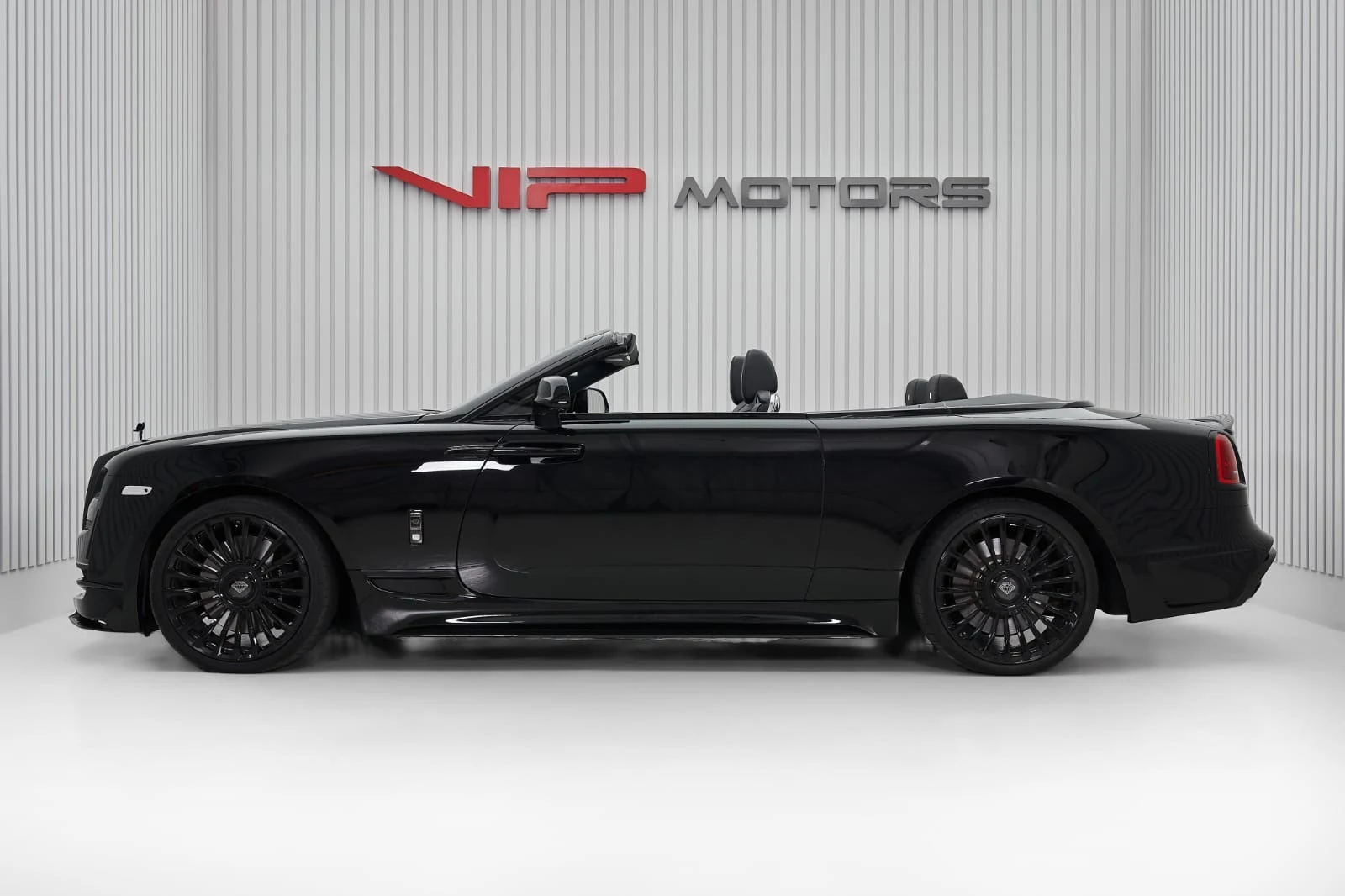 2018 Rolls-Royce Dawn Onyx, 8/10