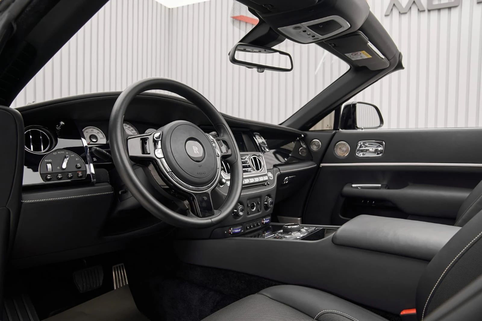 2018 Rolls-Royce Dawn Onyx, 10/10