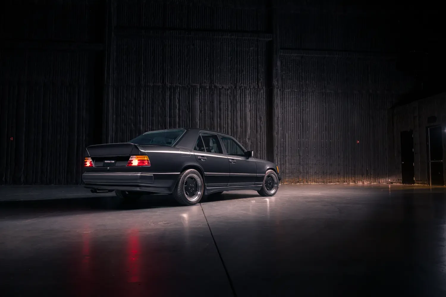 Mercedes-Benz AMG 300 E 5.6, 2/20
