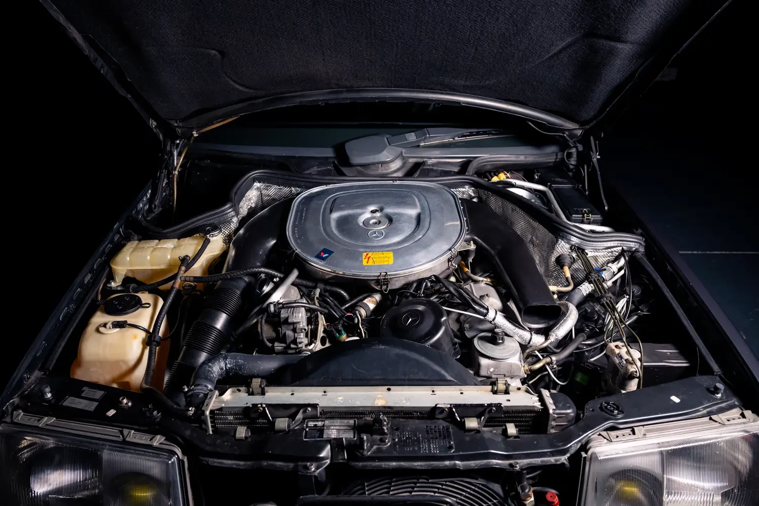Mercedes-Benz AMG 300 E 5.6, 3/20
