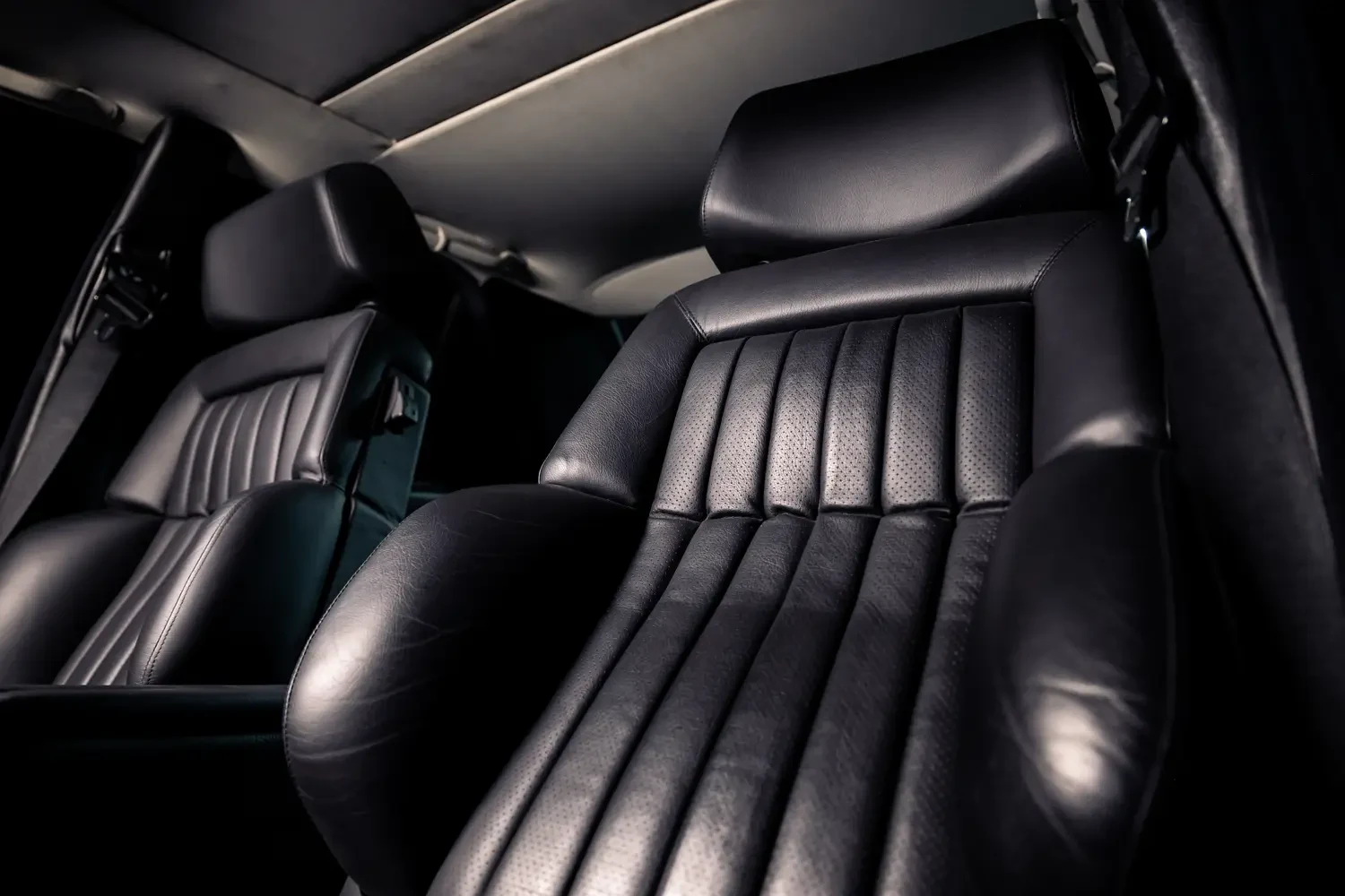 Mercedes-Benz AMG 300 E 5.6, 8/20