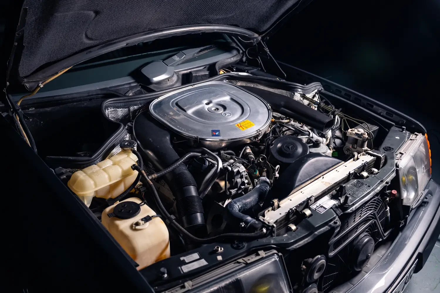 Mercedes-Benz AMG 300 E 5.6, 13/20