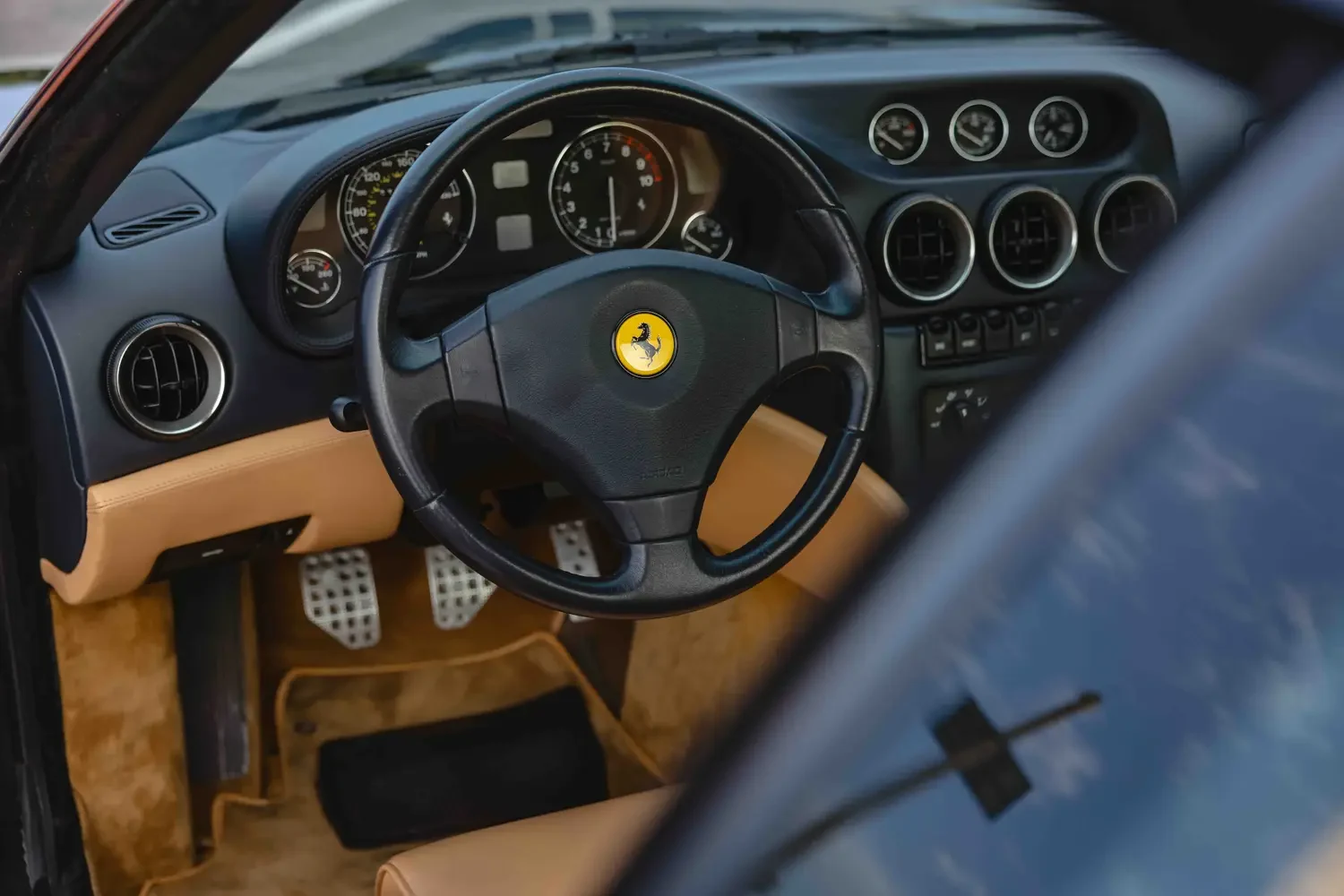 1998 Ferrari 550 Maranello, 17/20