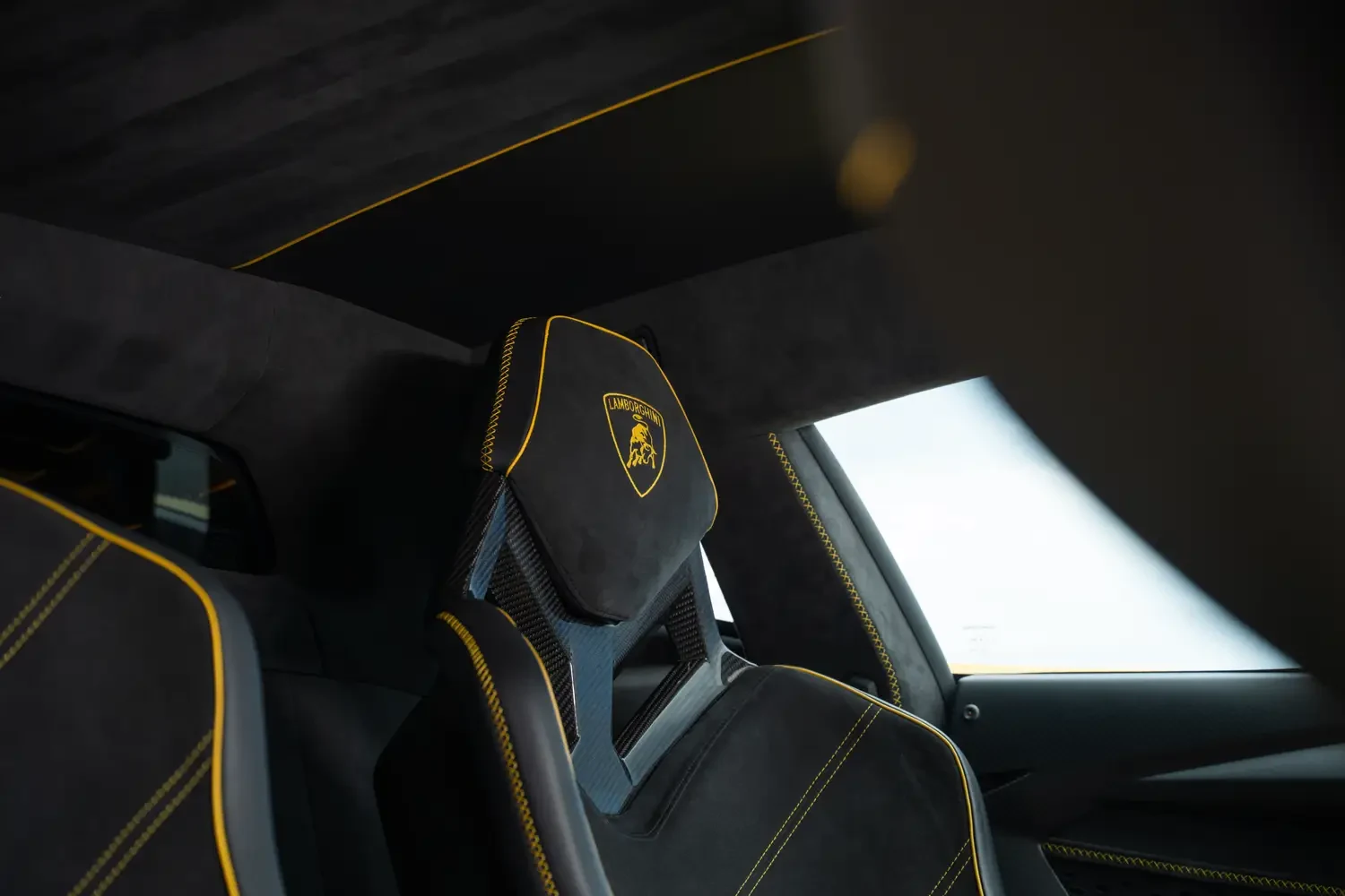 2017 Lamborghini Centenario, 4/8