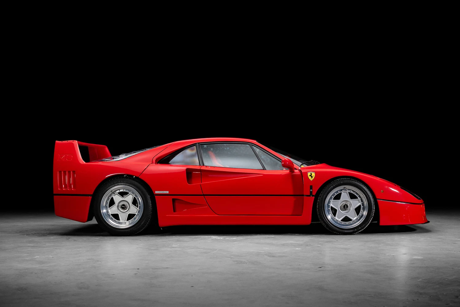 1992 Ferrari F40 for sale, exterior, Rosso Corsa