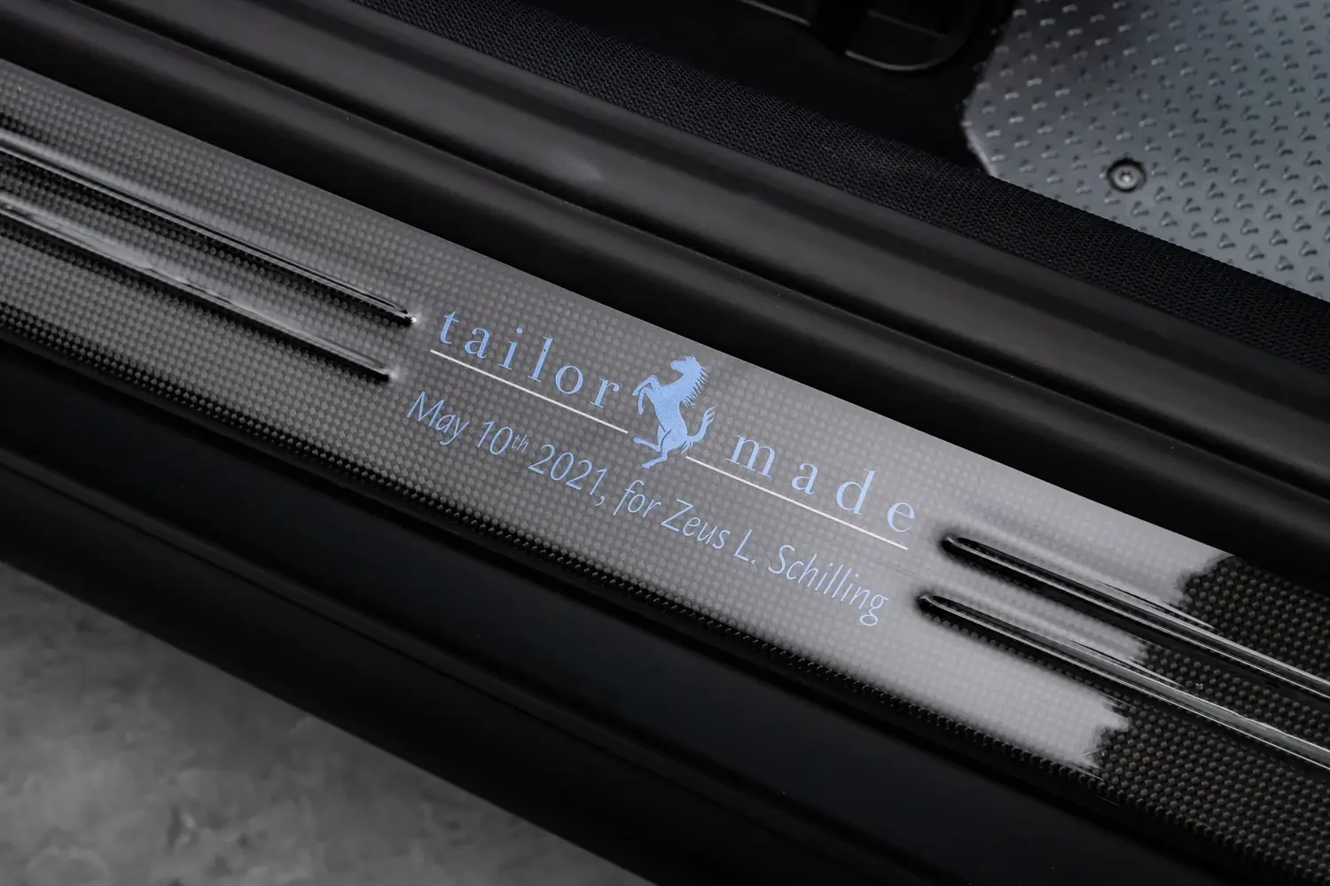2022 Ferrari 812 GTS interior, door sill