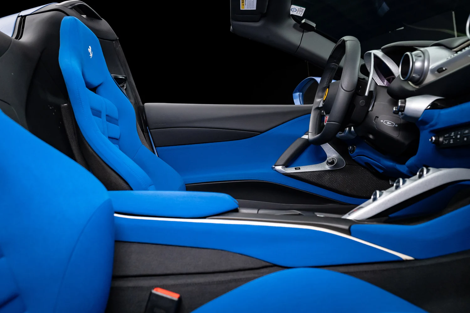 2022 Ferrari 812 GTS interior, seats