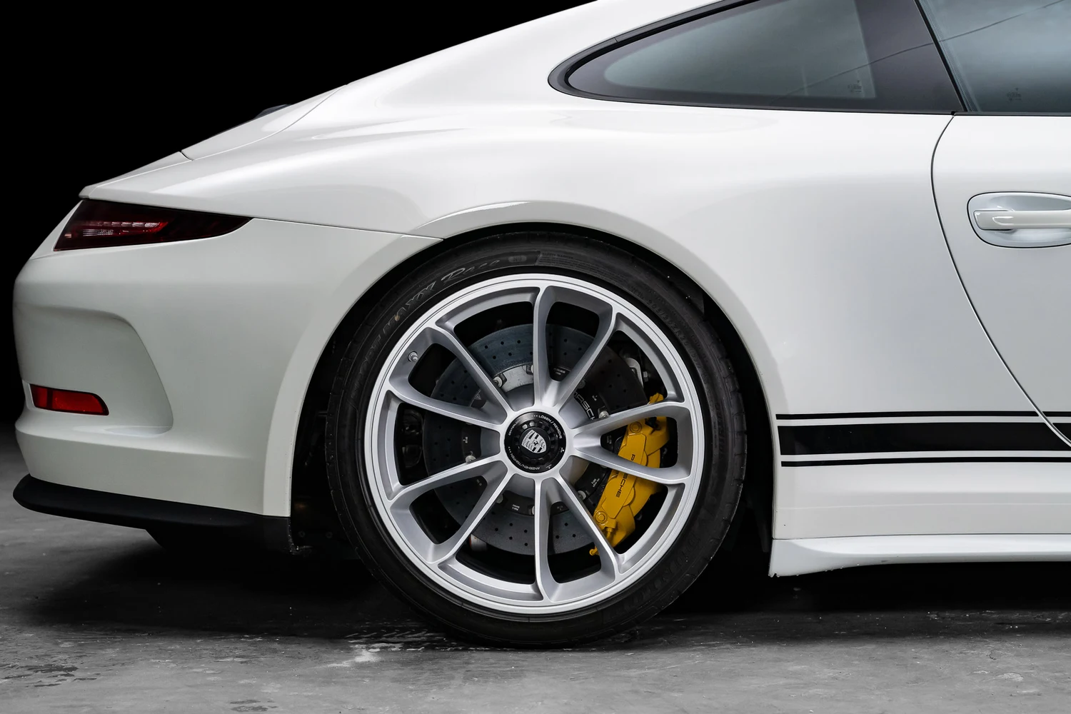 2016 Porsche 911 R wheel