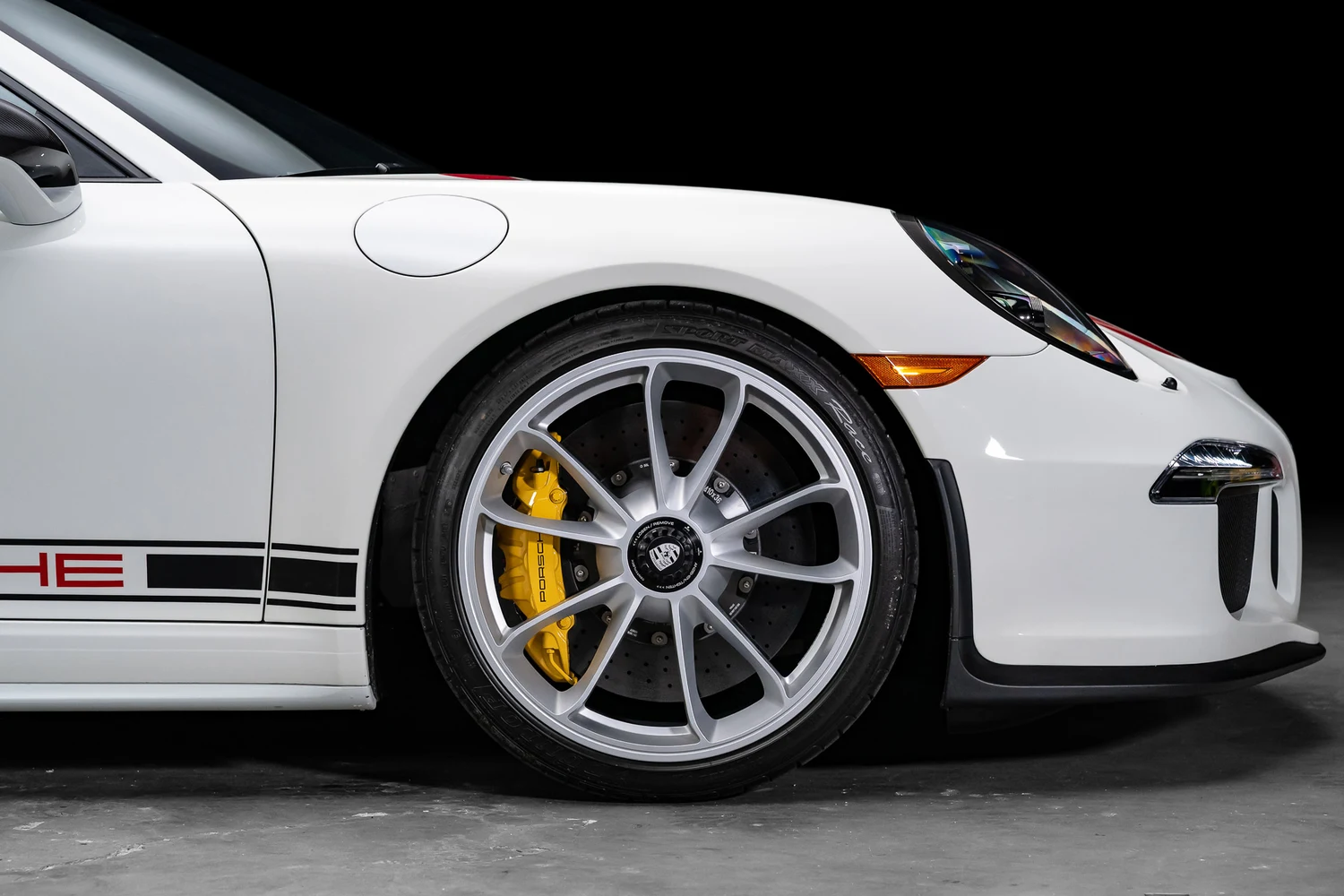 2016 Porsche 911 R wheel