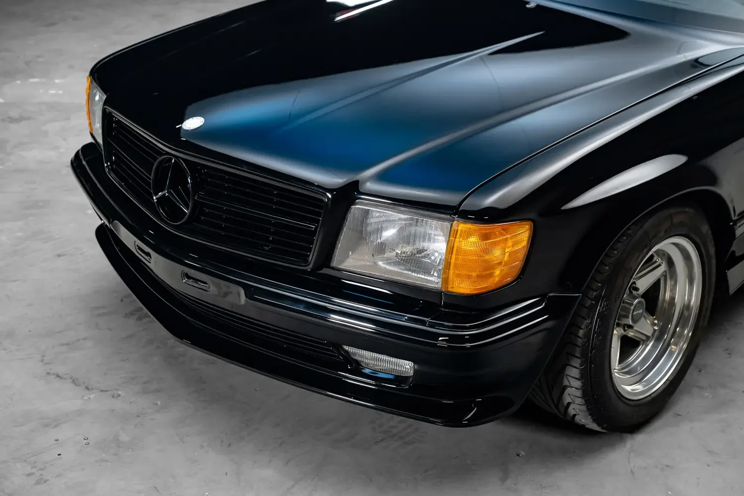 1987 Mercedes-Benz 560 SEC AMG 6.0 for sale, exterior, Black