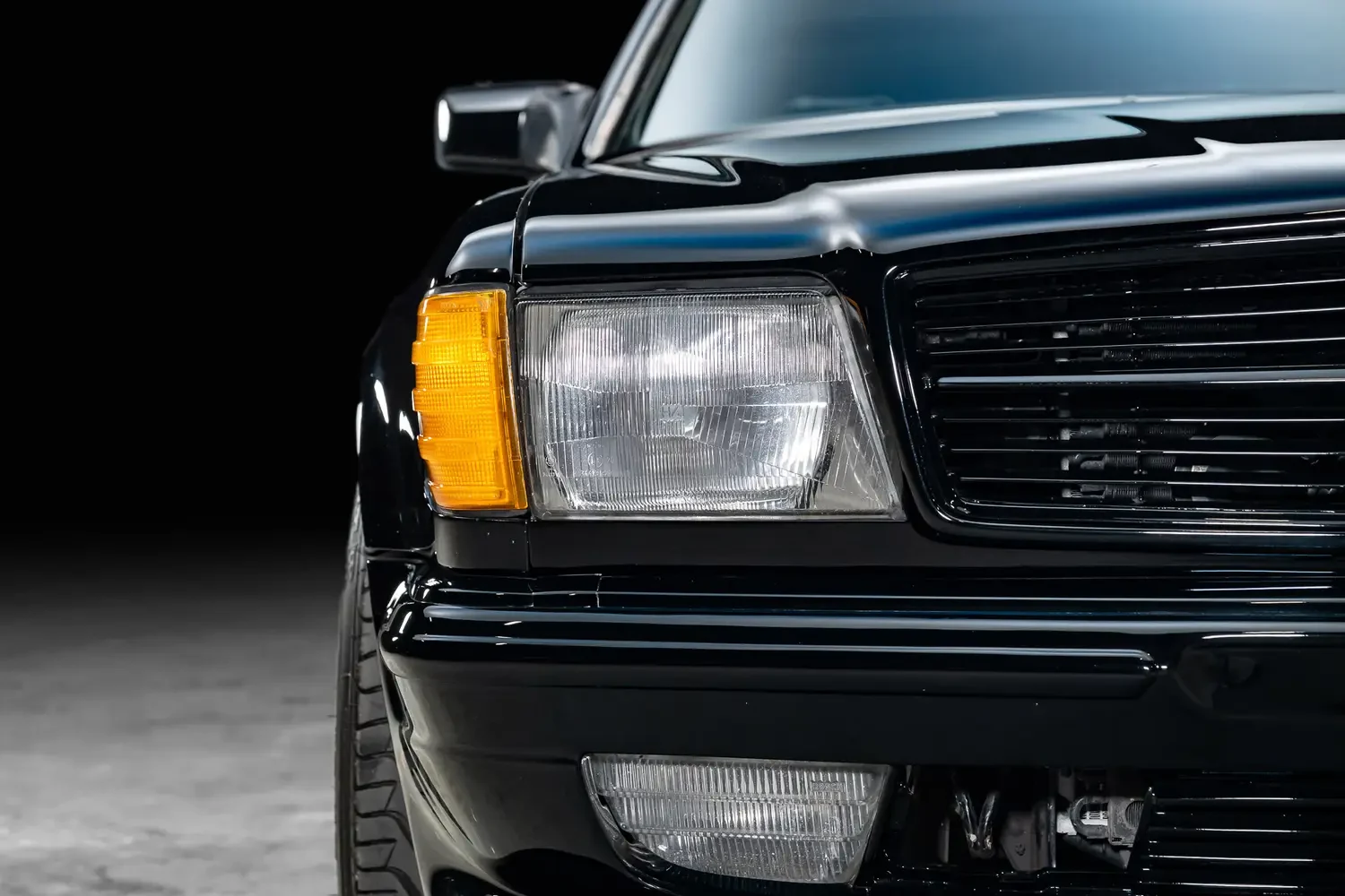 1987 Mercedes-Benz 560 SEC AMG 6.0 for sale, exterior, Black