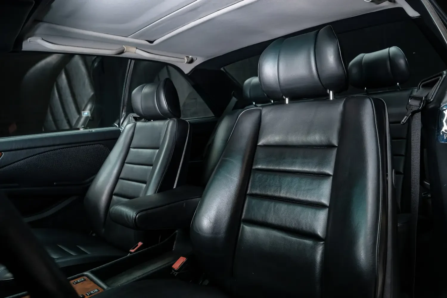 1987 Mercedes-Benz 560 SEC AMG 6.0 interior, seats