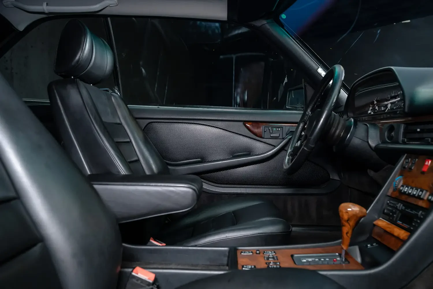 1987 Mercedes-Benz 560 SEC AMG 6.0 interior
